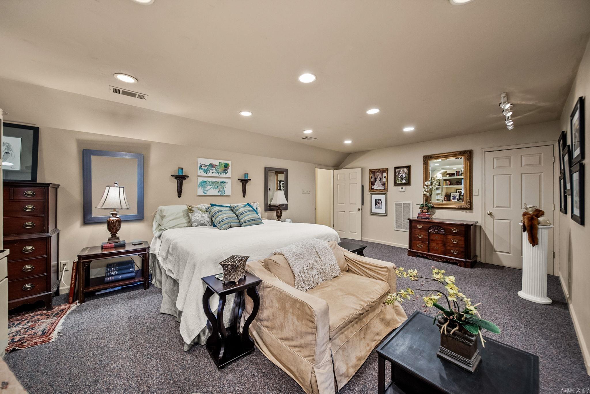 Sheraton Court Townhomes - Residential