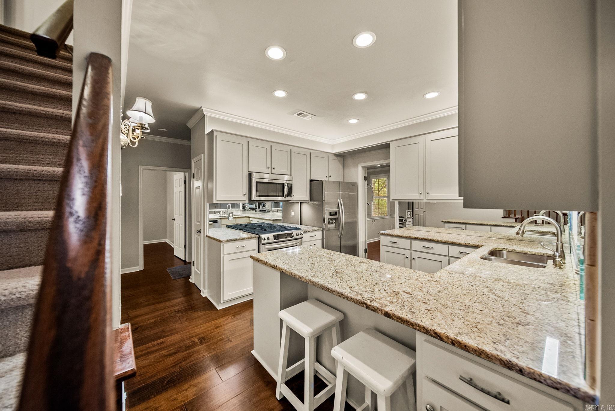 Sheraton Court Townhomes - Residential