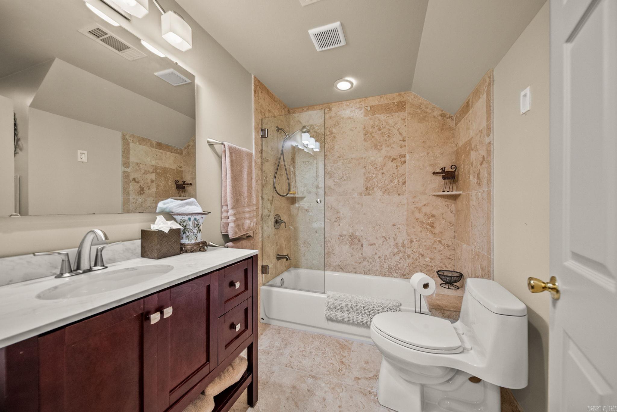 Sheraton Court Townhomes - Residential