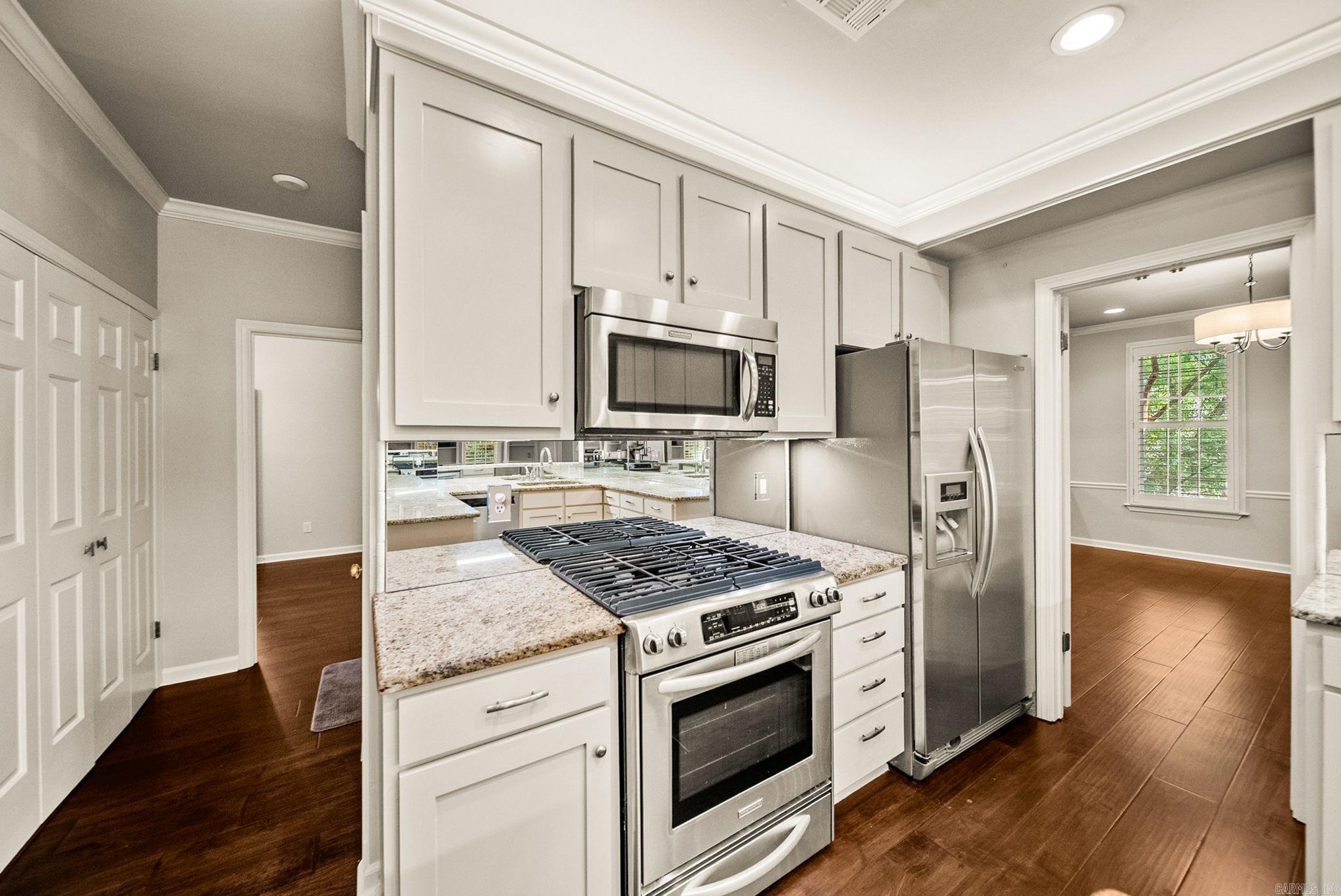 Sheraton Court Townhomes - Residential