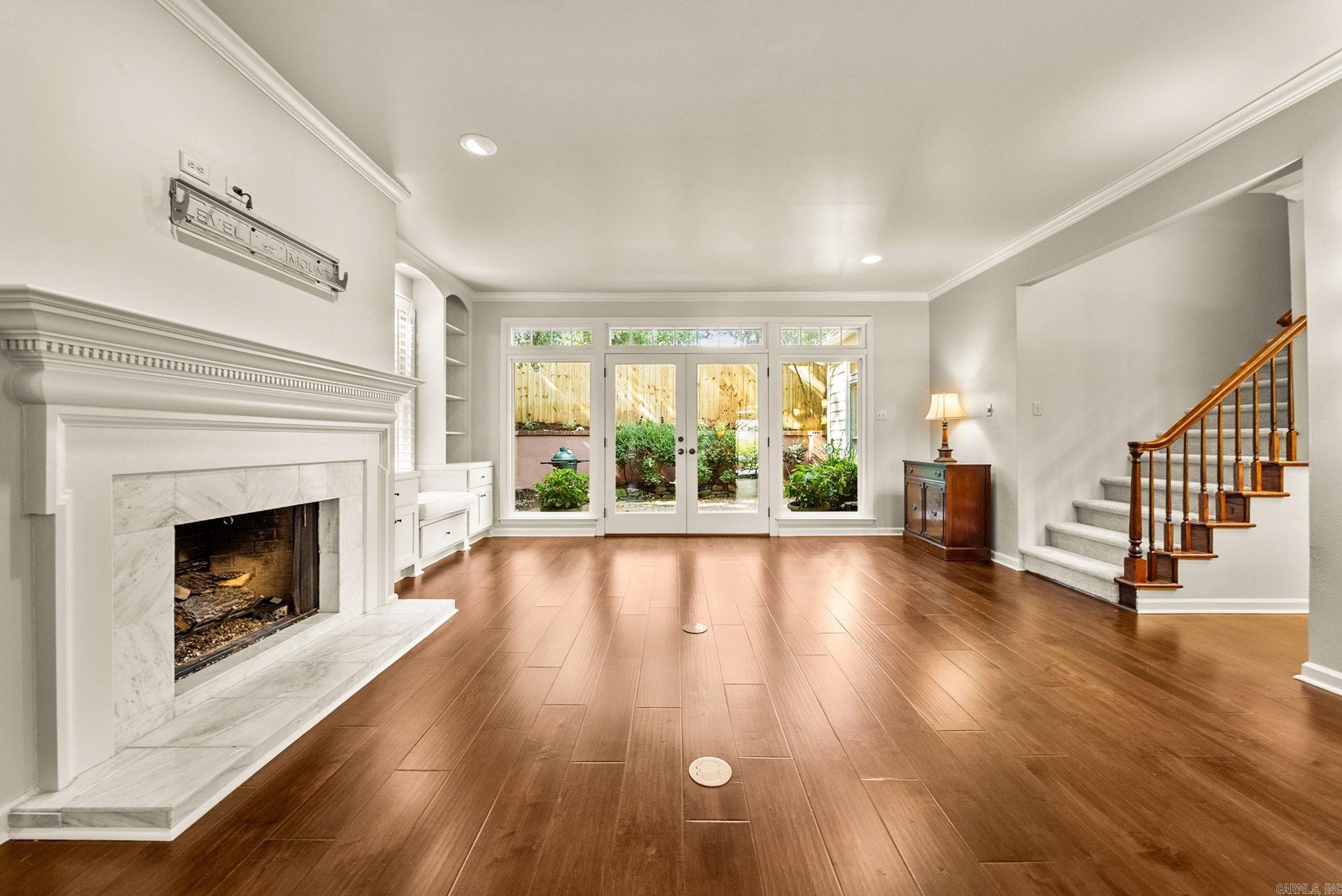 Sheraton Court Townhomes - Residential