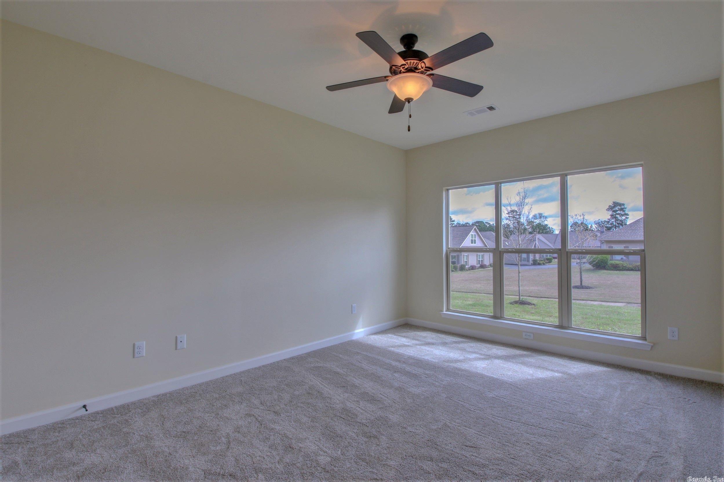 MOUNTAIN TERRACE ESTATES TOWNHOM - Residential
