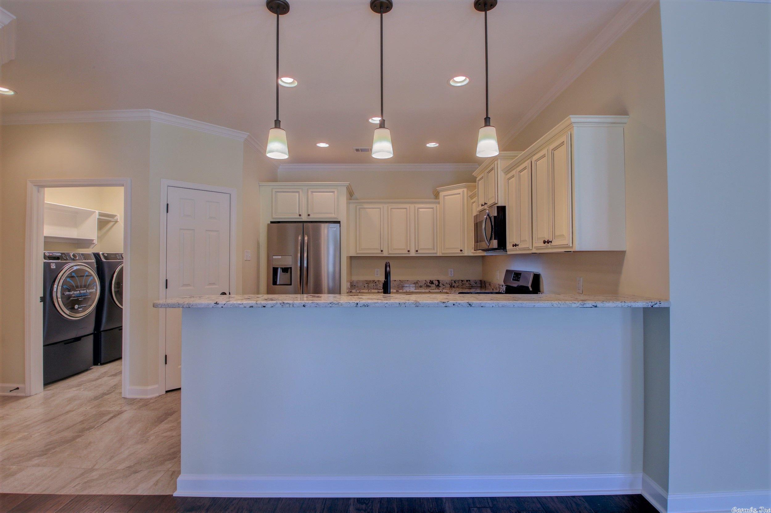 MOUNTAIN TERRACE ESTATES TOWNHOM - Residential