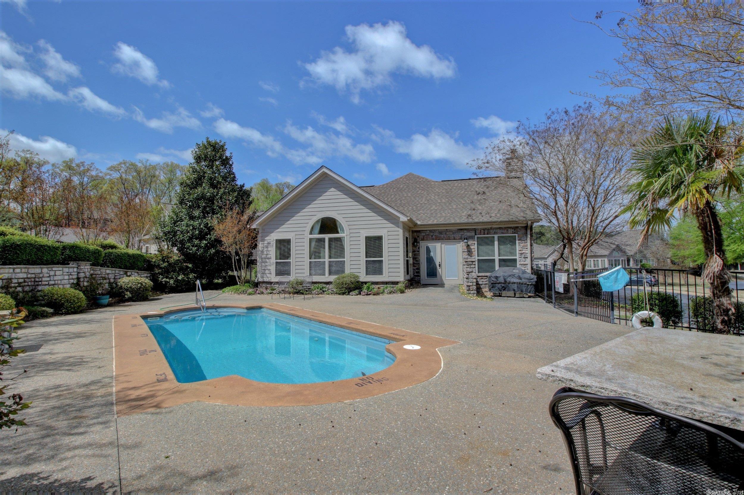 MOUNTAIN TERRACE ESTATES TOWNHOM - Residential