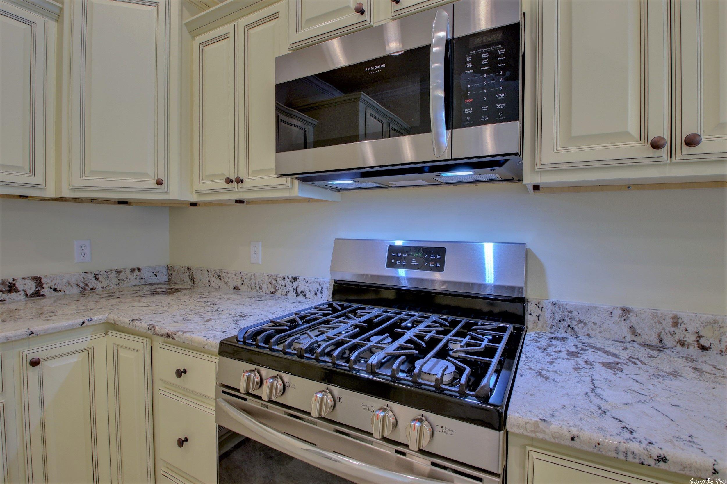 MOUNTAIN TERRACE ESTATES TOWNHOM - Residential
