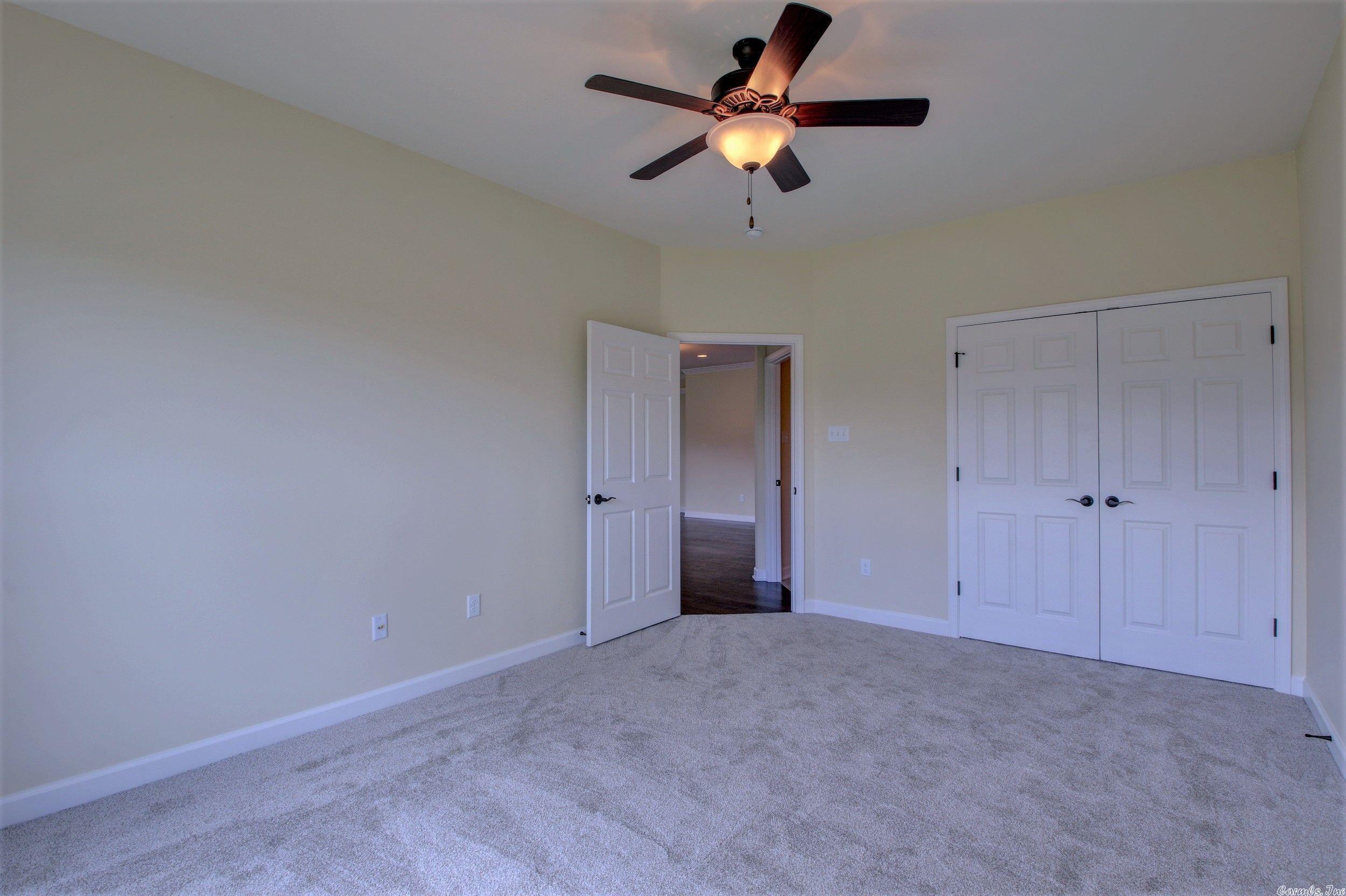 MOUNTAIN TERRACE ESTATES TOWNHOM - Residential
