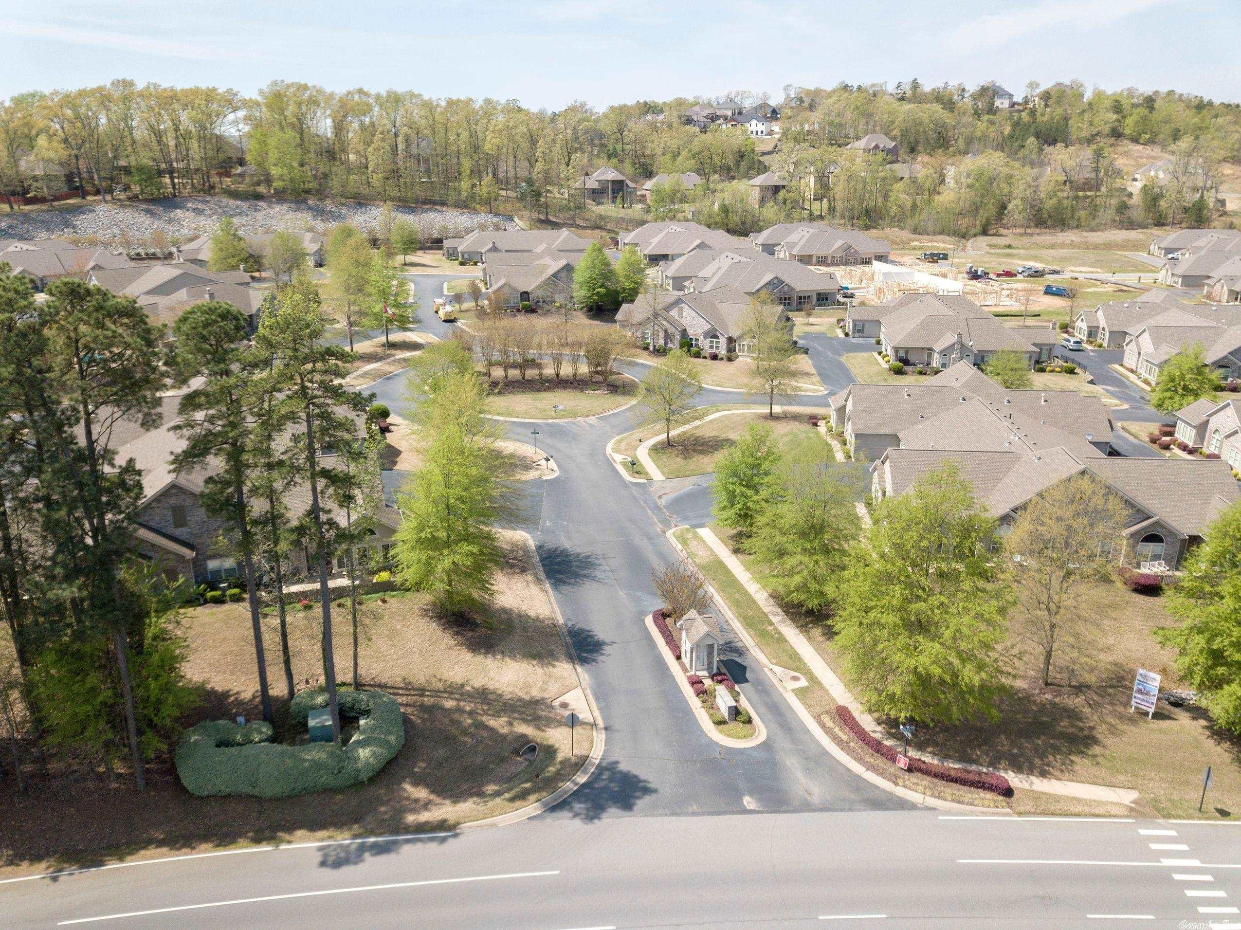 MOUNTAIN TERRACE ESTATES TOWNHOM - Residential