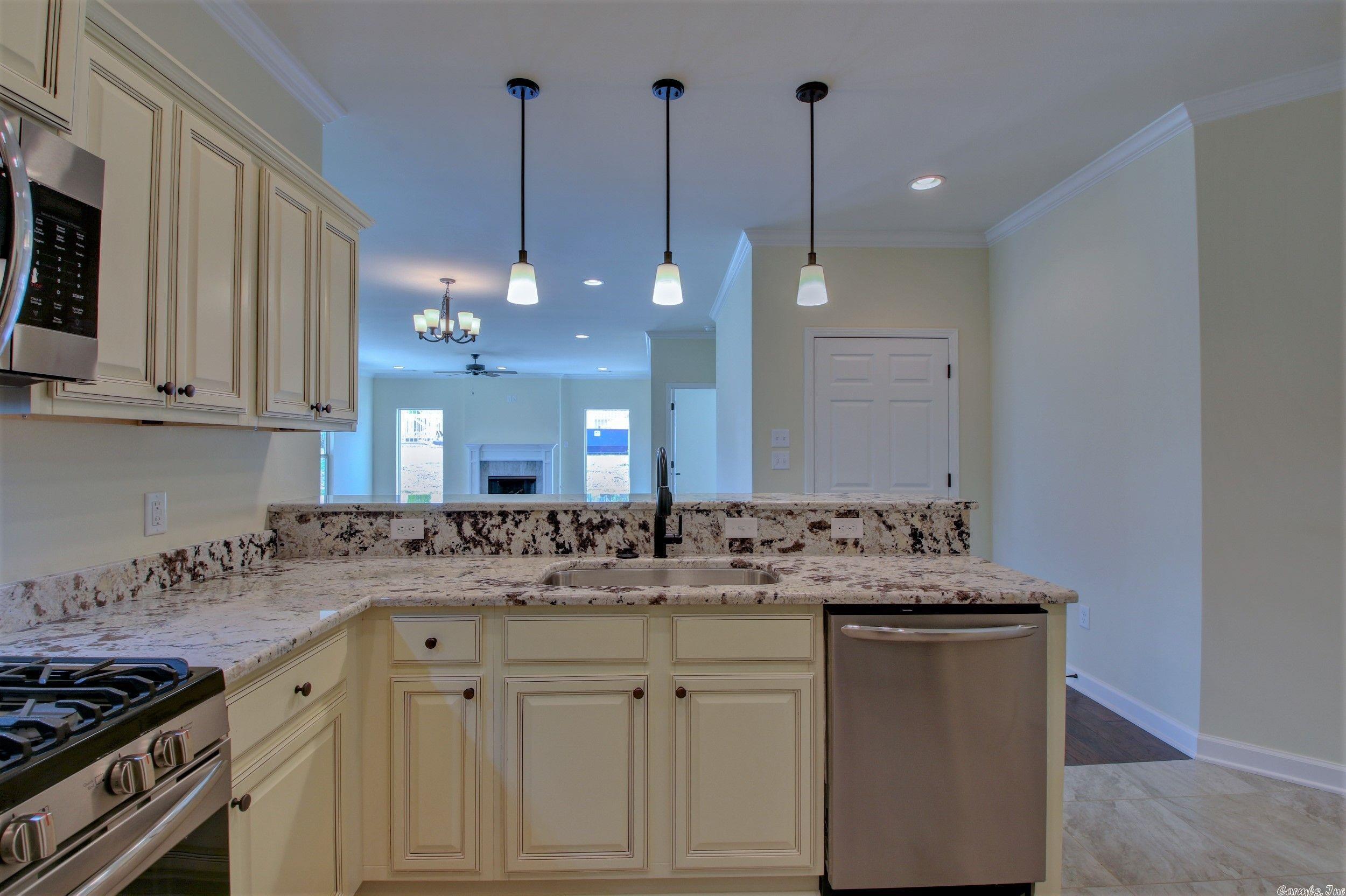 MOUNTAIN TERRACE ESTATES TOWNHOM - Residential