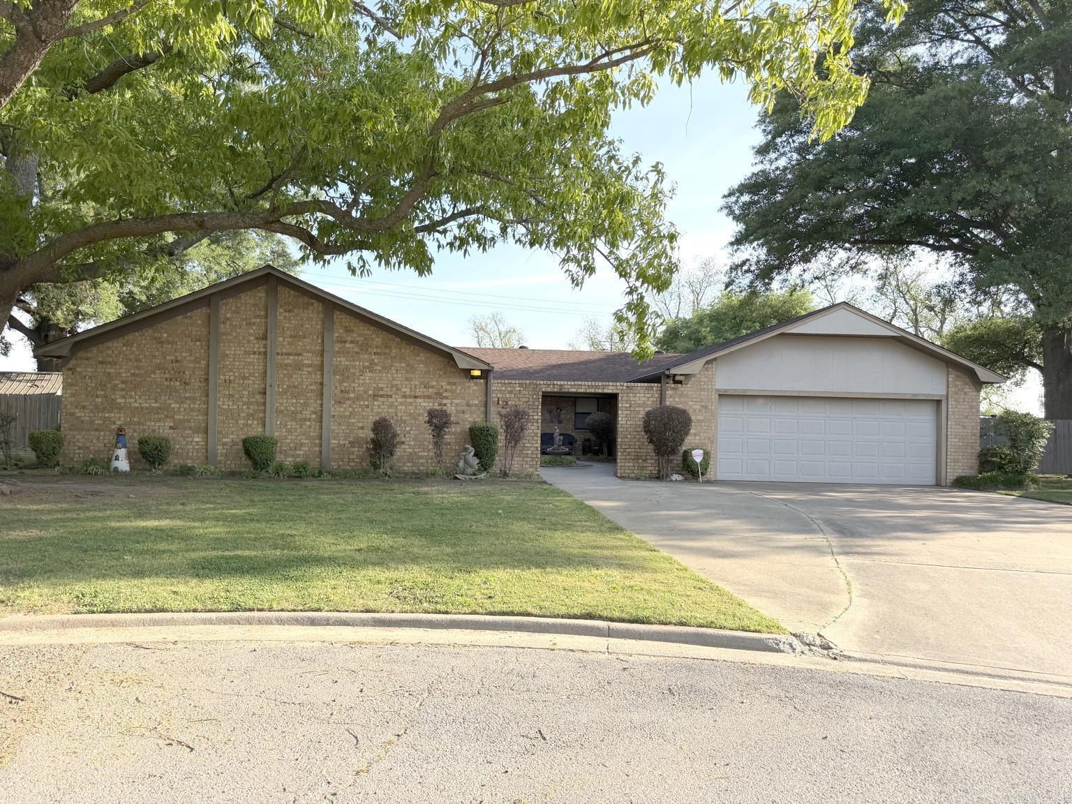 Pine Crest - Residential