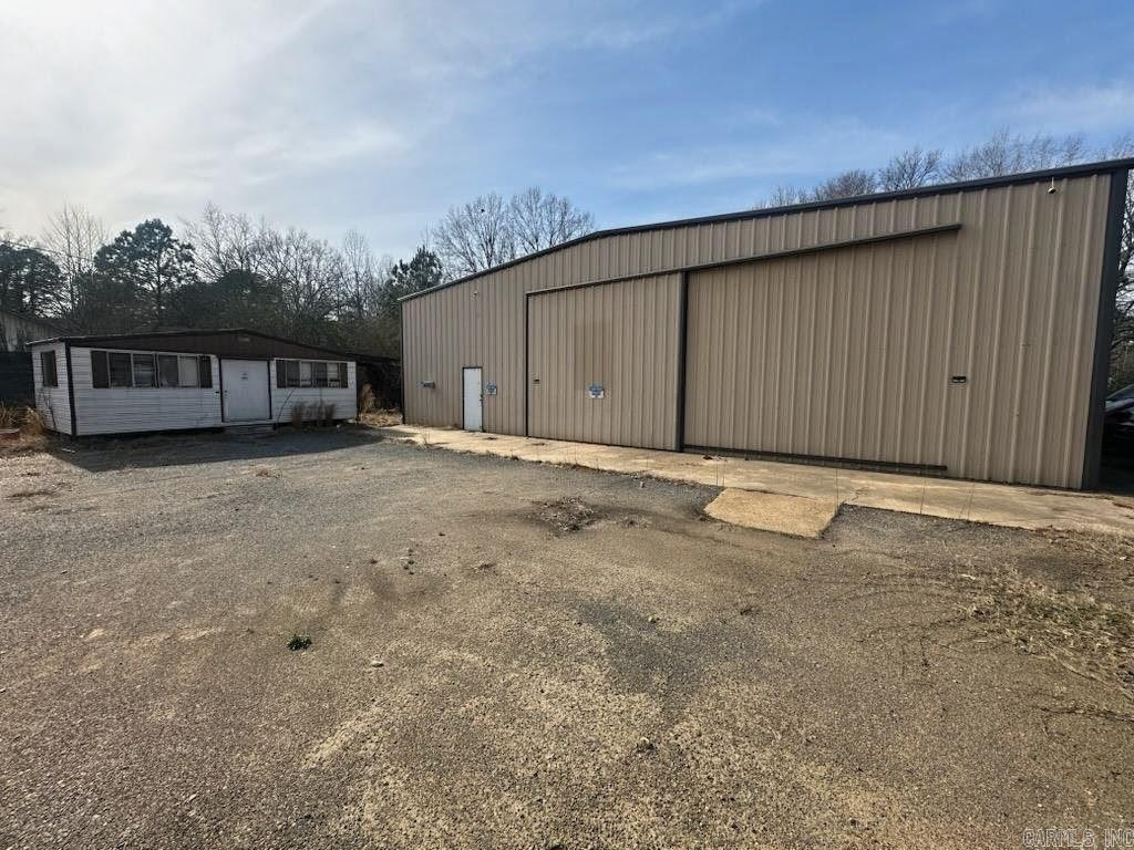 Excellent commercial opportunity at 1660 California! This 3,600 sq. ft. metal shop, along with a separate 288 sq. ft. office/shop, offers versatility for a variety of business operations. Situated on approximately 0.54 acres in a high-visibility location, the property provides ample parking and room for future expansion. Ideal for an owner-operator seeking a functional, well-located workspace or an investor looking for income-producing potential in a strong commercial area. Square footage, lot size, and acreage is taken from courthouse records.