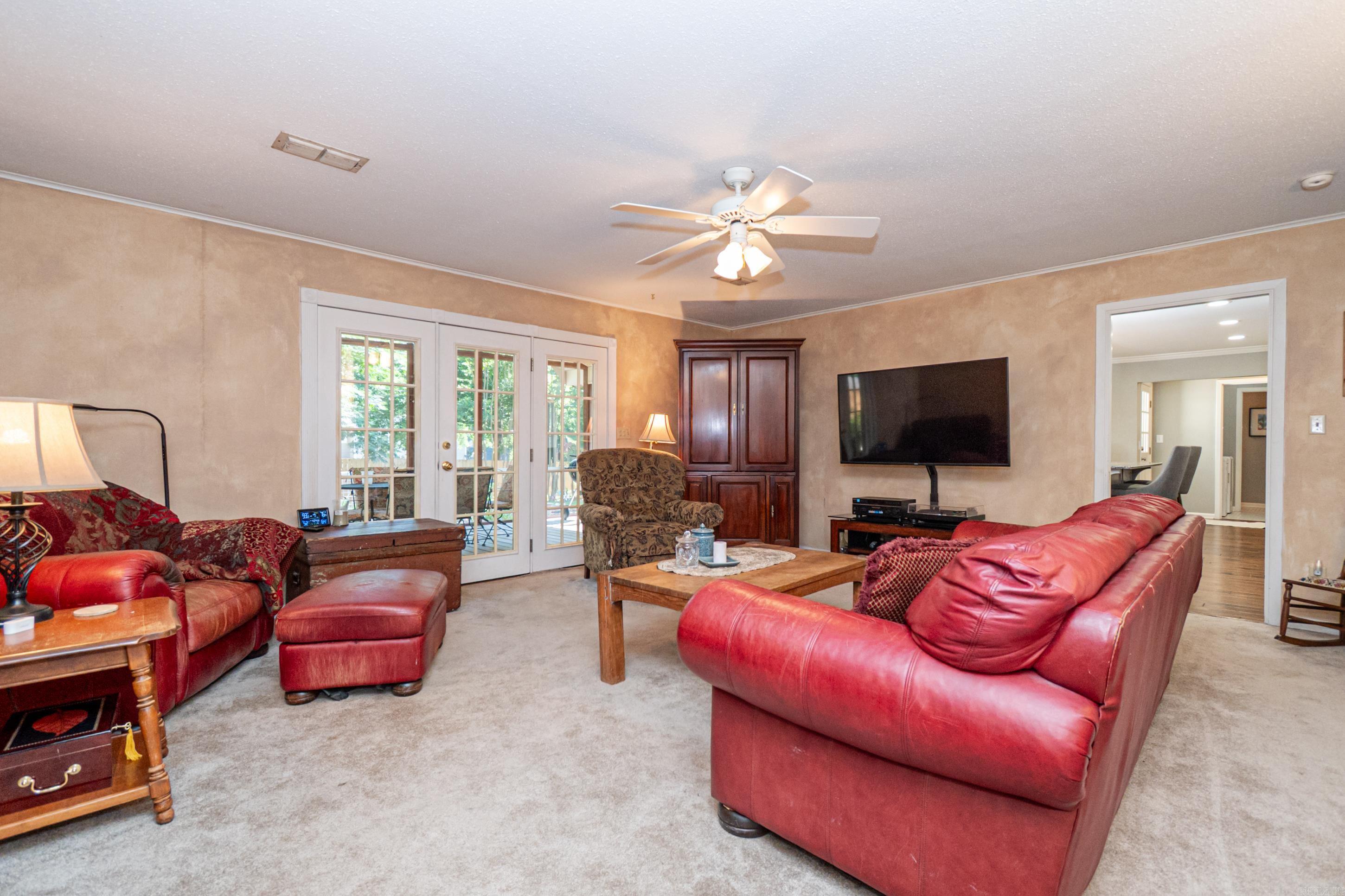 THOMPSON HEIGHTS 5TH - Residential