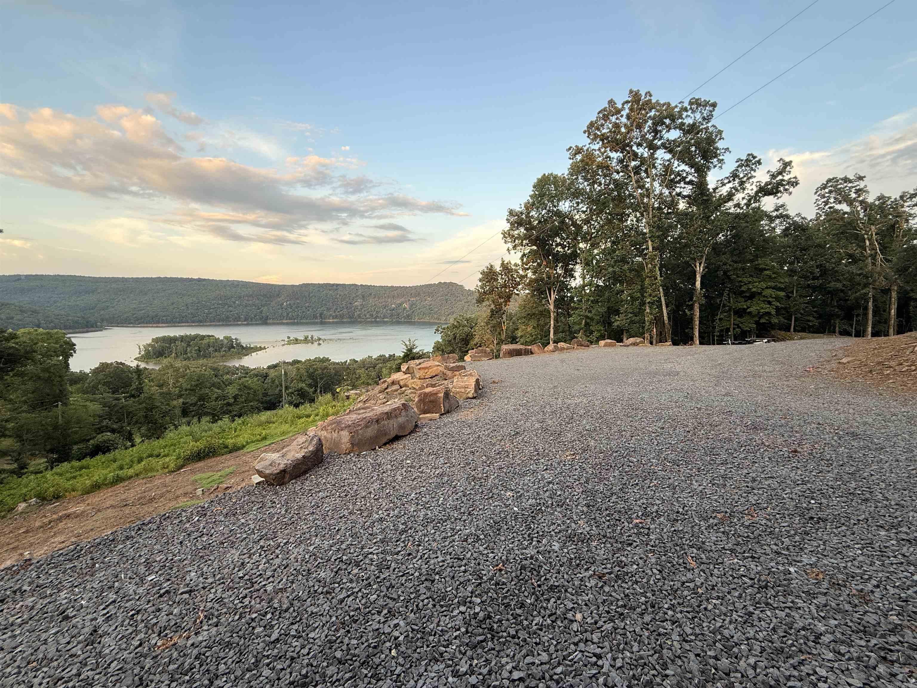 Watersedge Estates - Residential