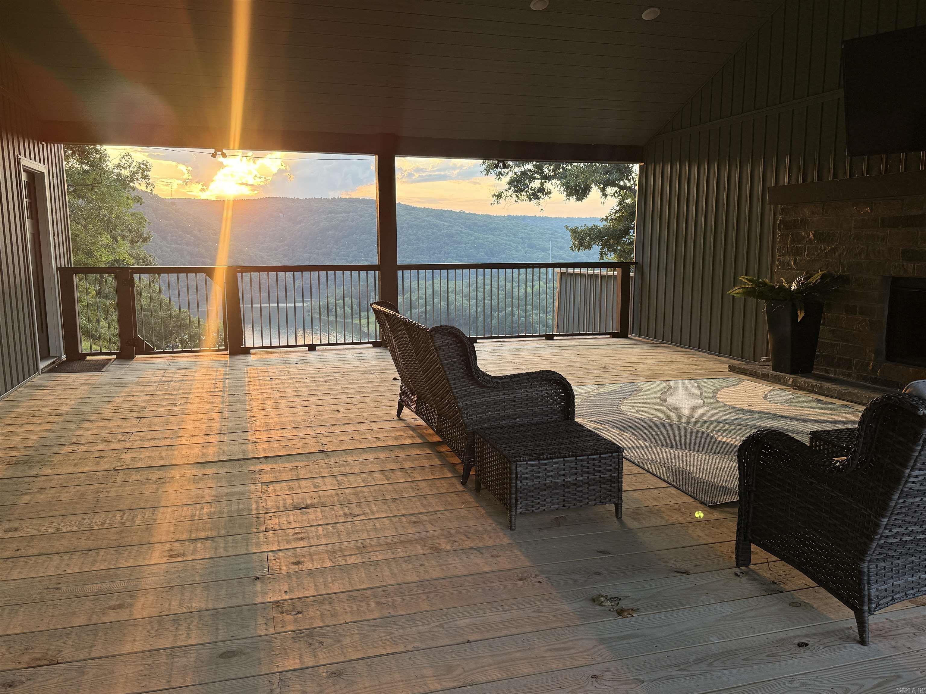 Watersedge Estates - Residential