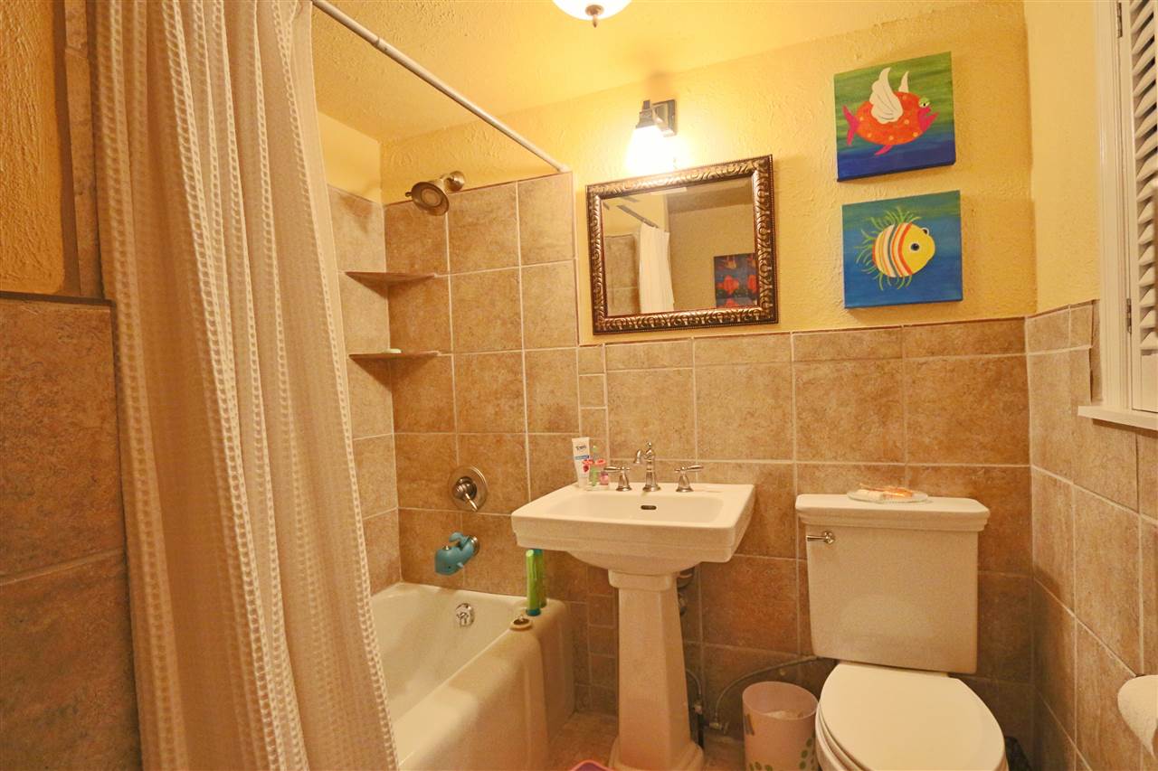 KINGWOOD PLACE - Residential
