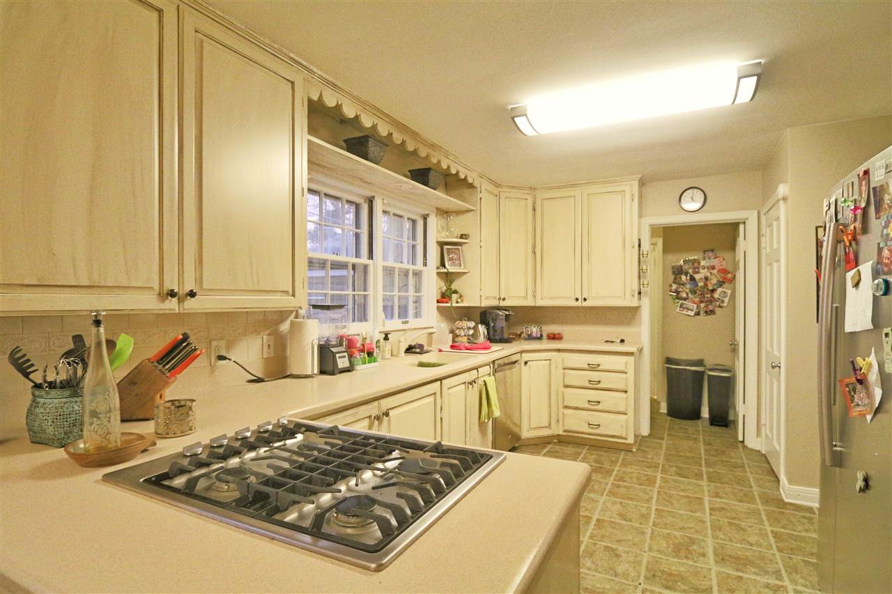 KINGWOOD PLACE - Residential