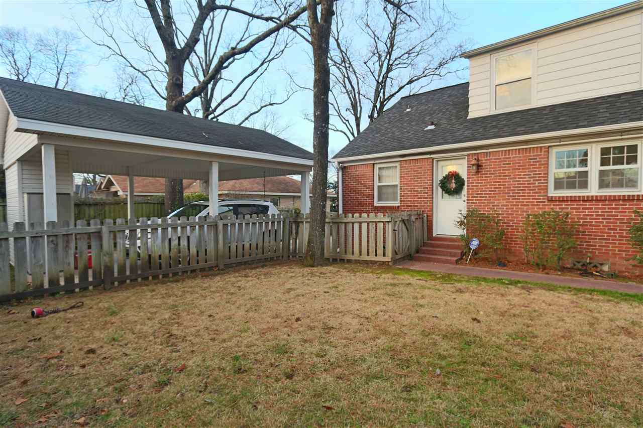 KINGWOOD PLACE - Residential
