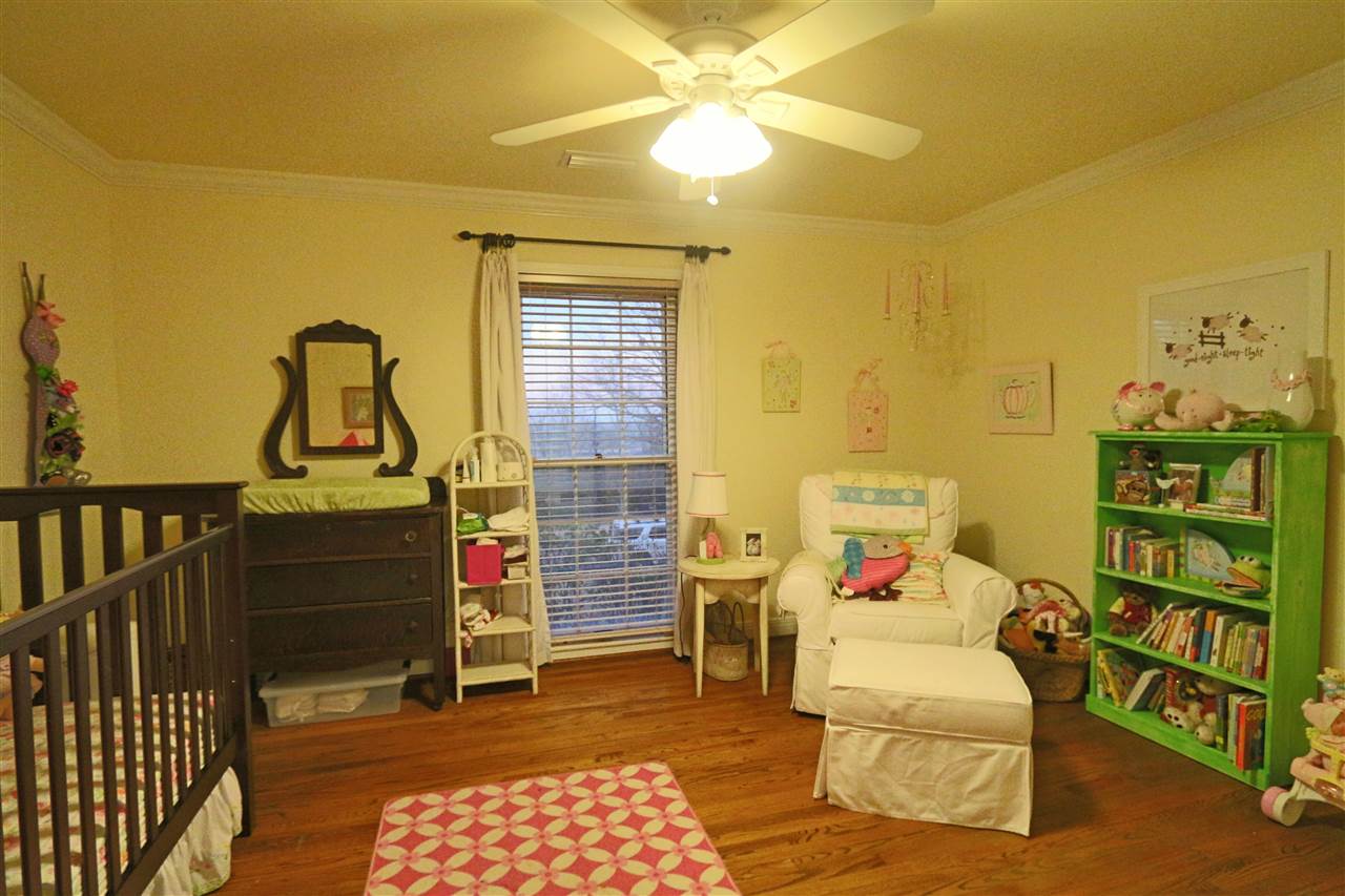 KINGWOOD PLACE - Residential