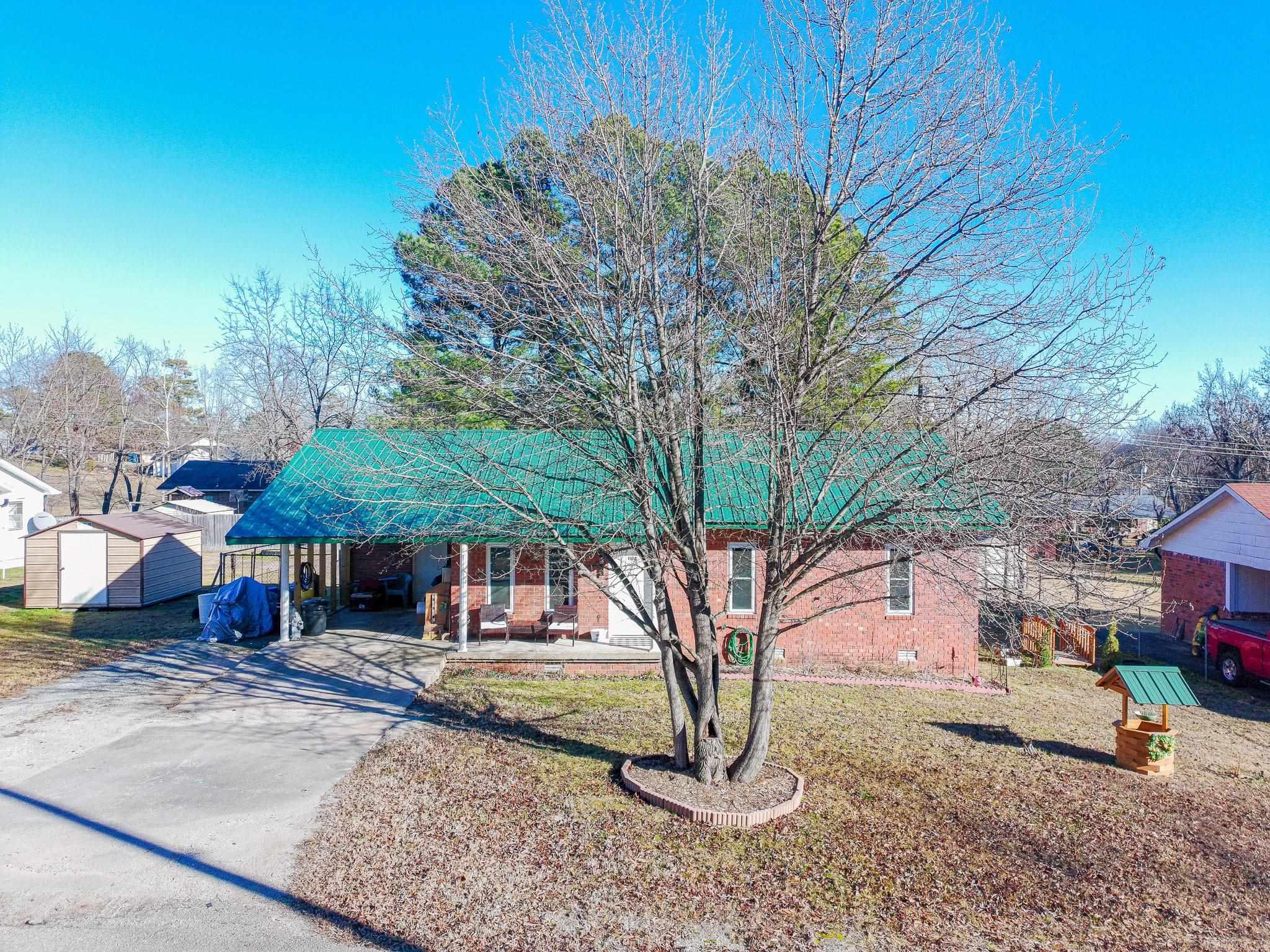 WYATT - Residential