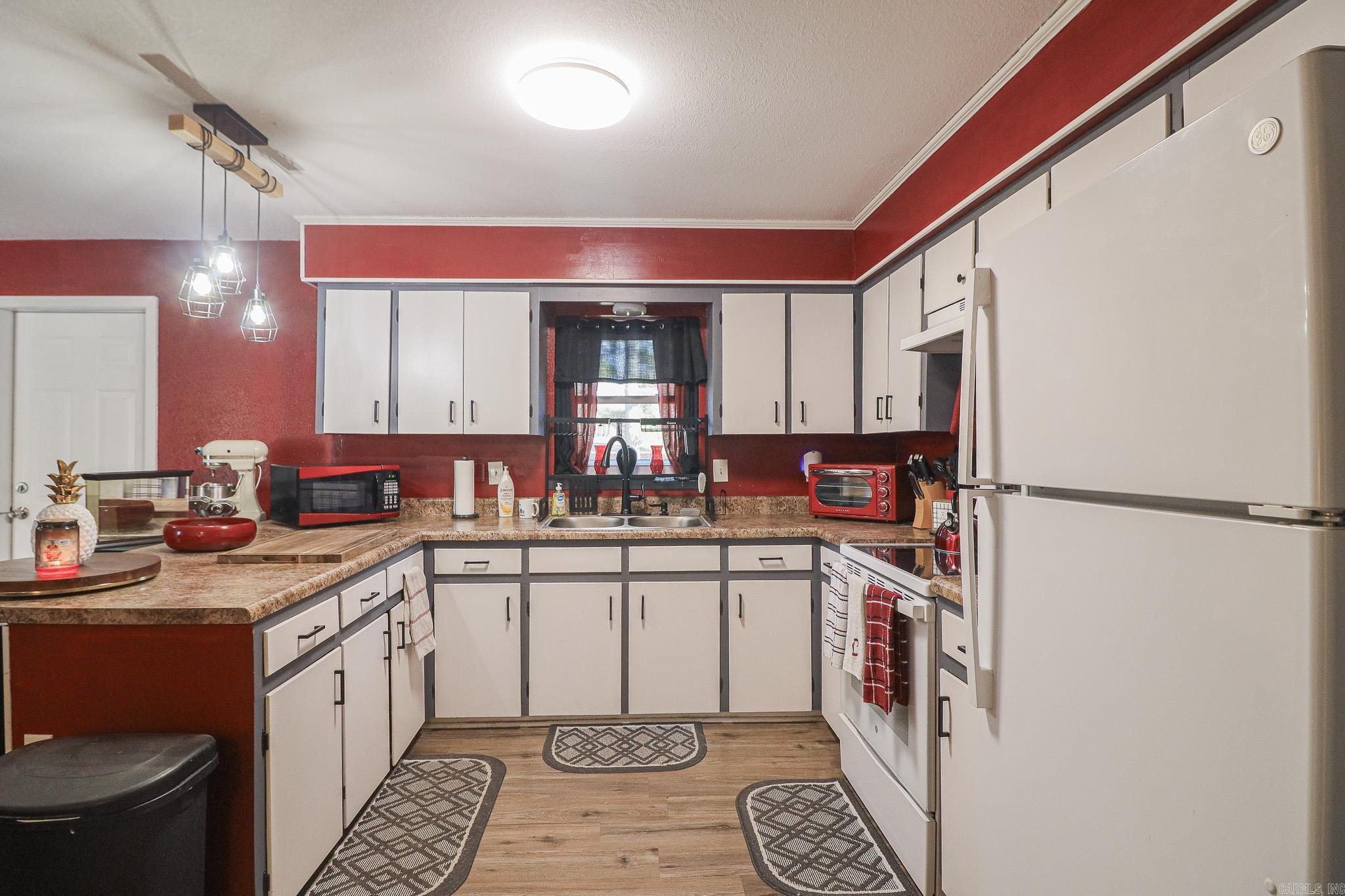 WYATT - Residential