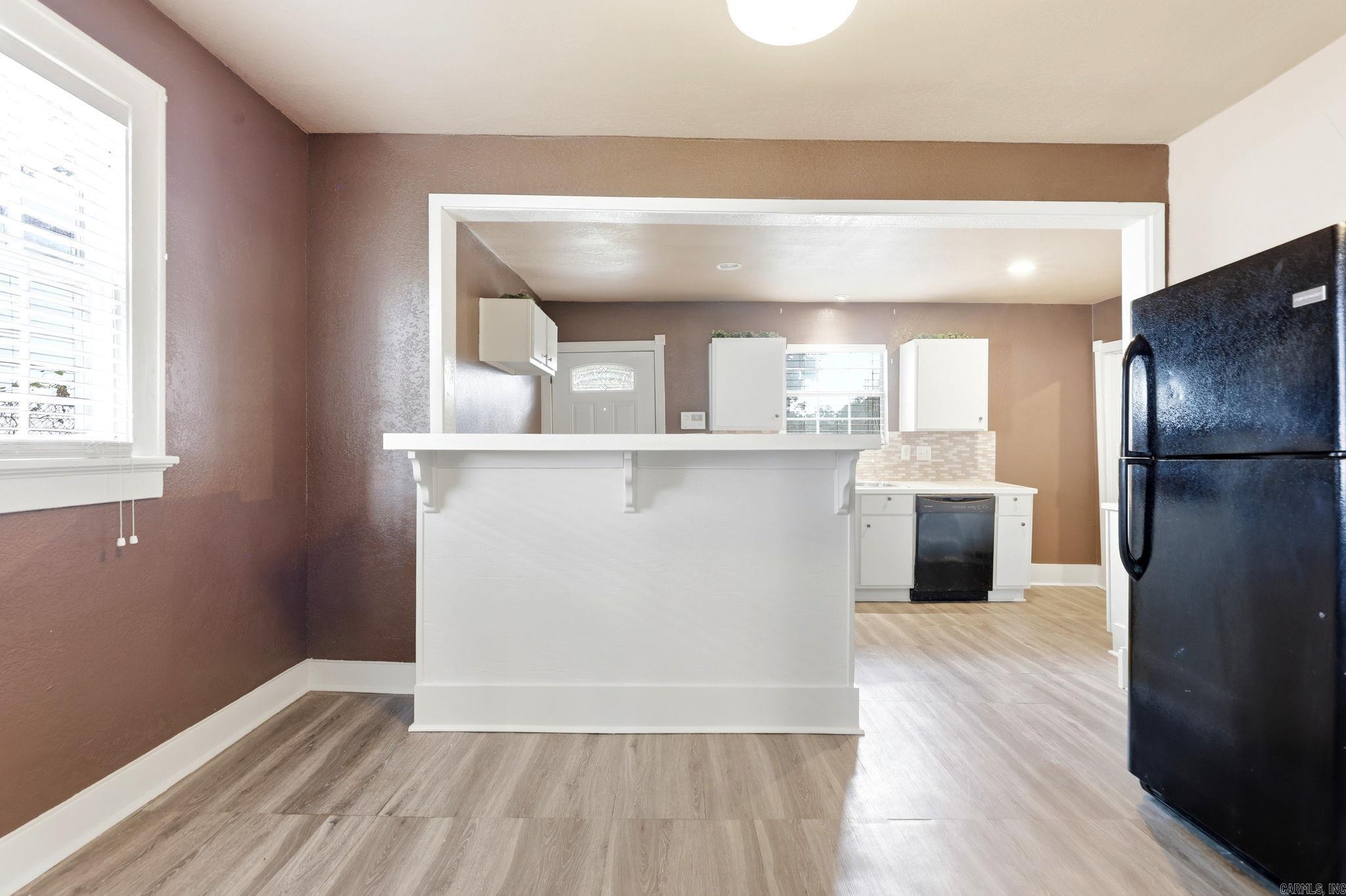 JONES & WORTHEN - Residential