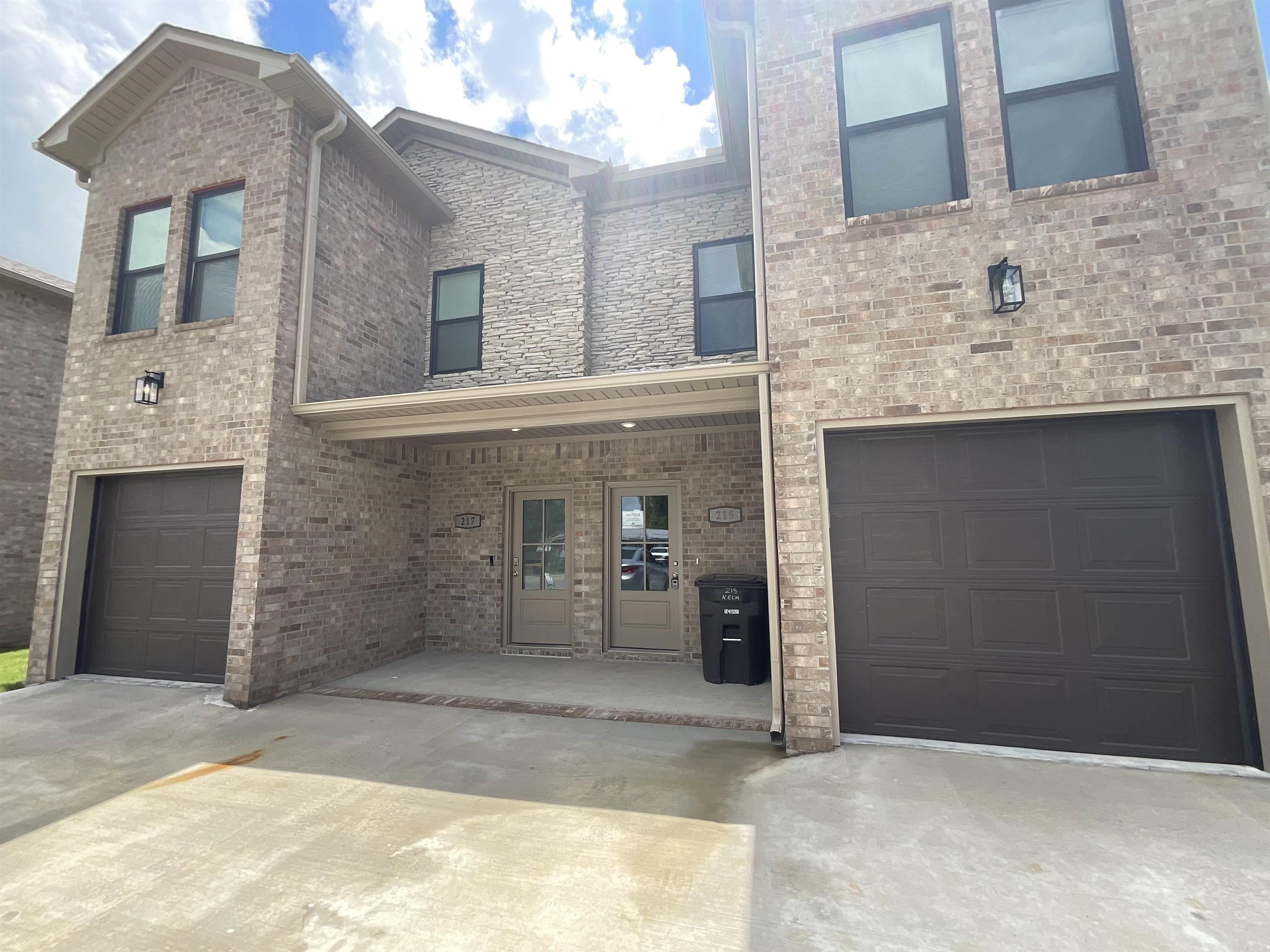 INVESTOR READY! All brick/stone 2025 BUILD DUPLEXES in the heart of Jacksonville! Each unit is 3bed/2 1/2 bath! One car garage opens into the downstairs living space with a half bath for convenience. Upstairs contains primary bedroom at the back with its own bathroom and walk-in closet, as well as two additional bedrooms with a bathroom in-between. Hall laundry makes for the ultimate in convenience! Luxury vinyl throughout will make this renter-ready!