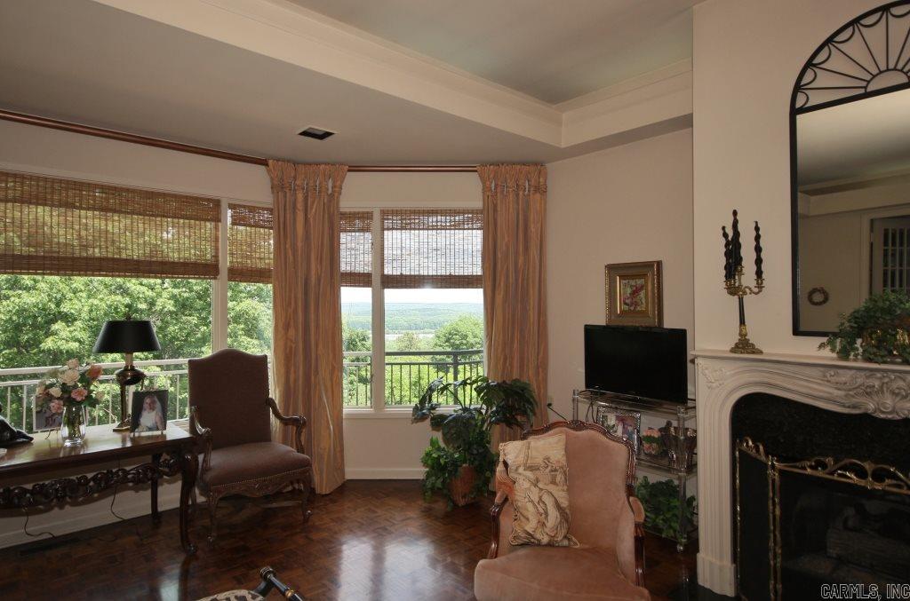 Longfellow Circle - Residential