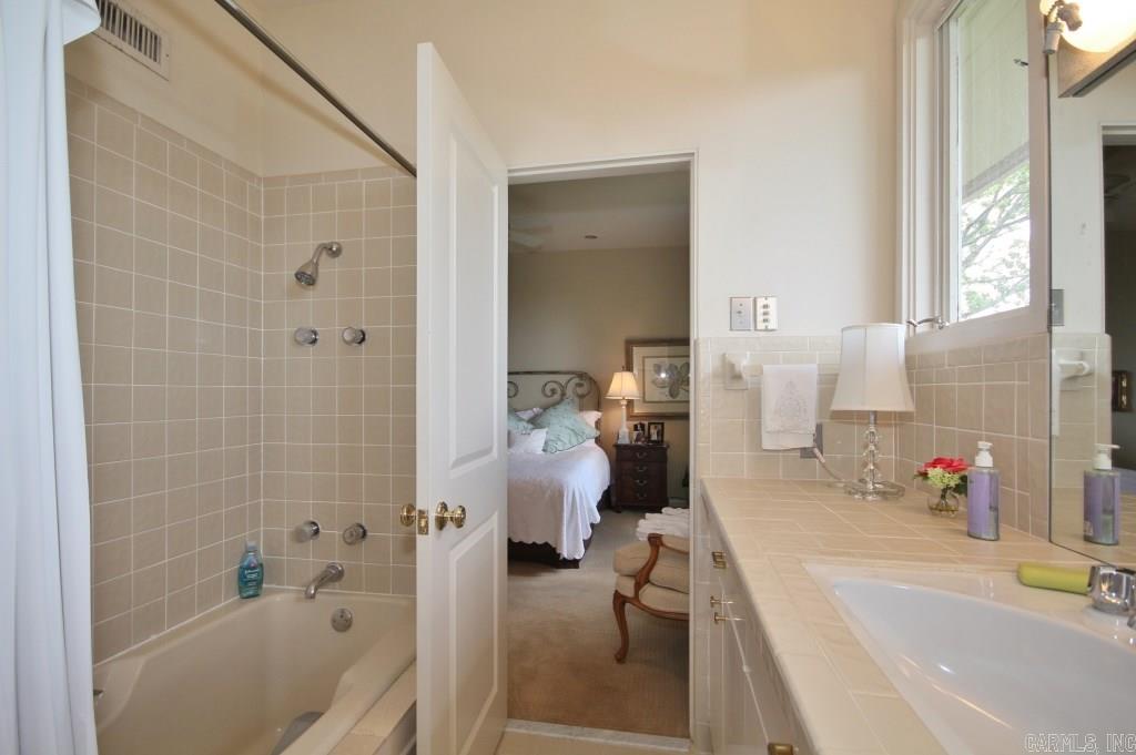 Longfellow Circle - Residential