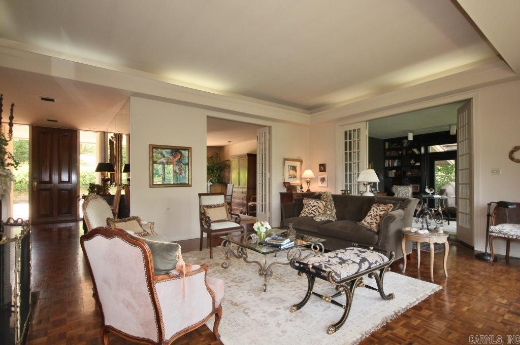 Longfellow Circle - Residential