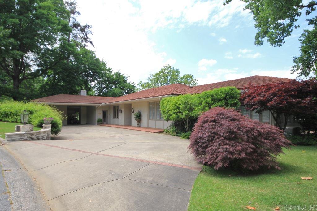 Longfellow Circle - Residential