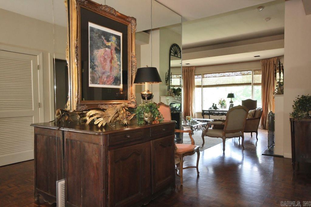 Longfellow Circle - Residential