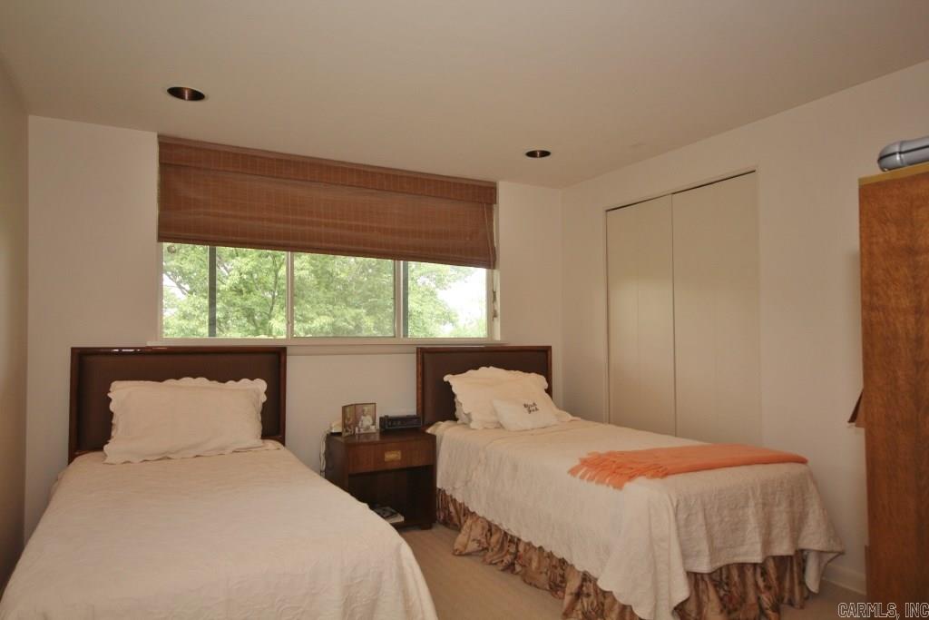 Longfellow Circle - Residential