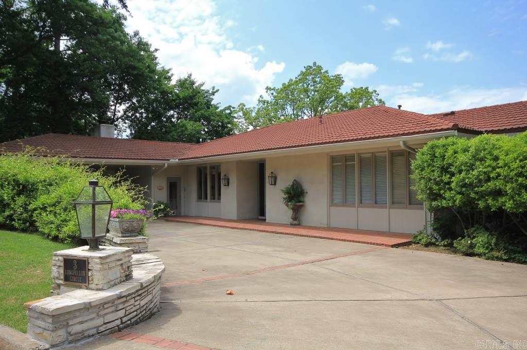 Open, liveable home with renovated kitchen, river view.  11 foot ceilings in living area and 9 foot ceilings on main level.  Fabulous storage, 3 bedrooms, 3 1/2 baths on main level.  Not 1 step on main level.  Lower level has 2 bedrooms, 1 bathroom, gameroom/media room & walk in basement.  Roof is 50 yr roof.  Very secure location close to CCLR, space for golf cart in carport.