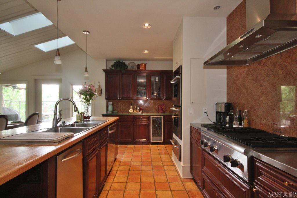 Longfellow Circle - Residential