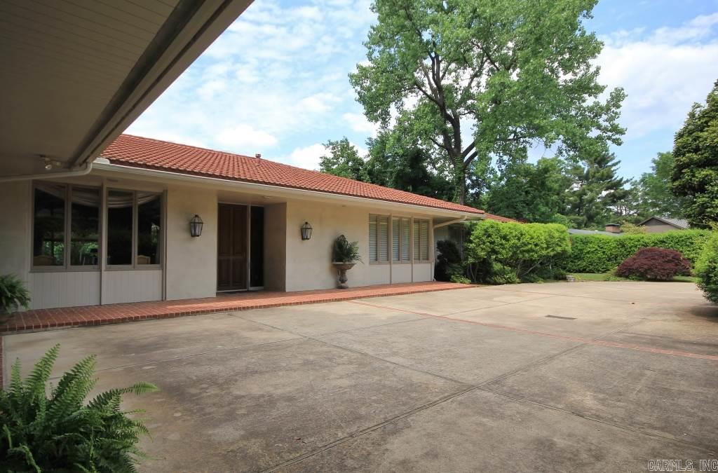 Longfellow Circle - Residential