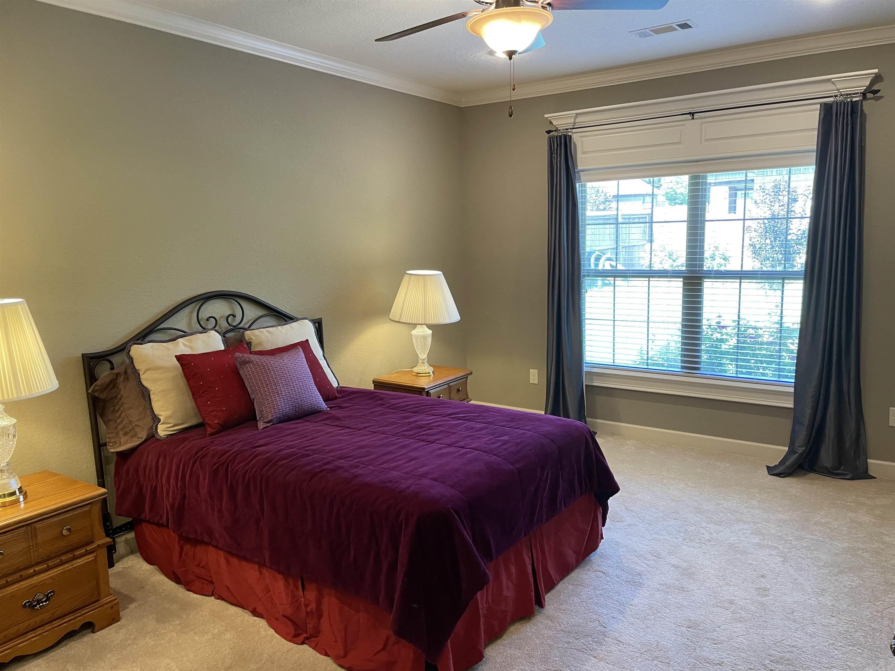 VALLEY COURT - Residential