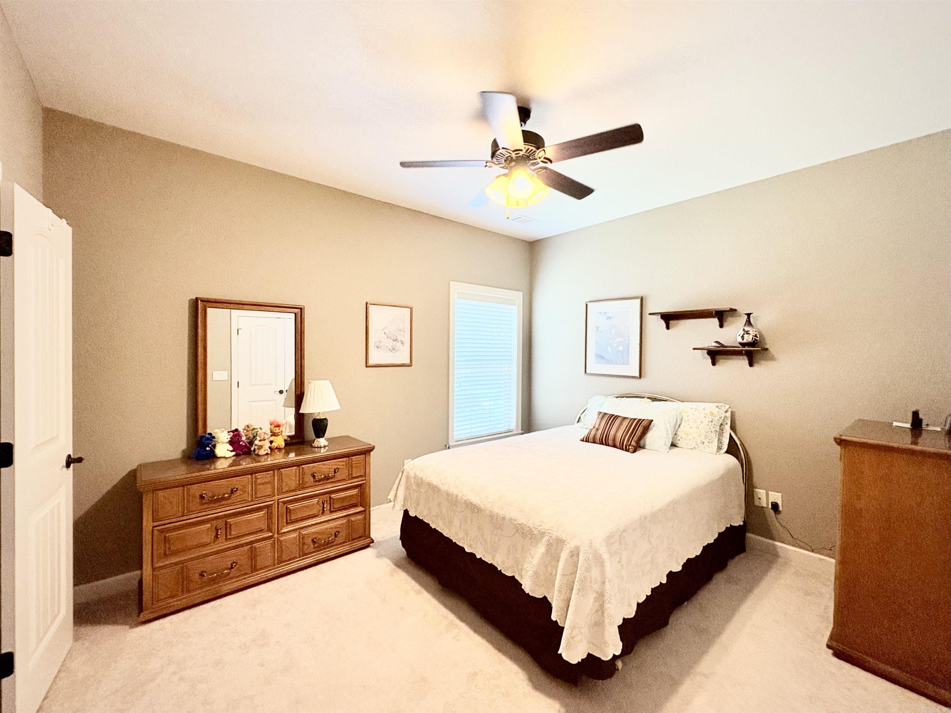VALLEY COURT - Residential