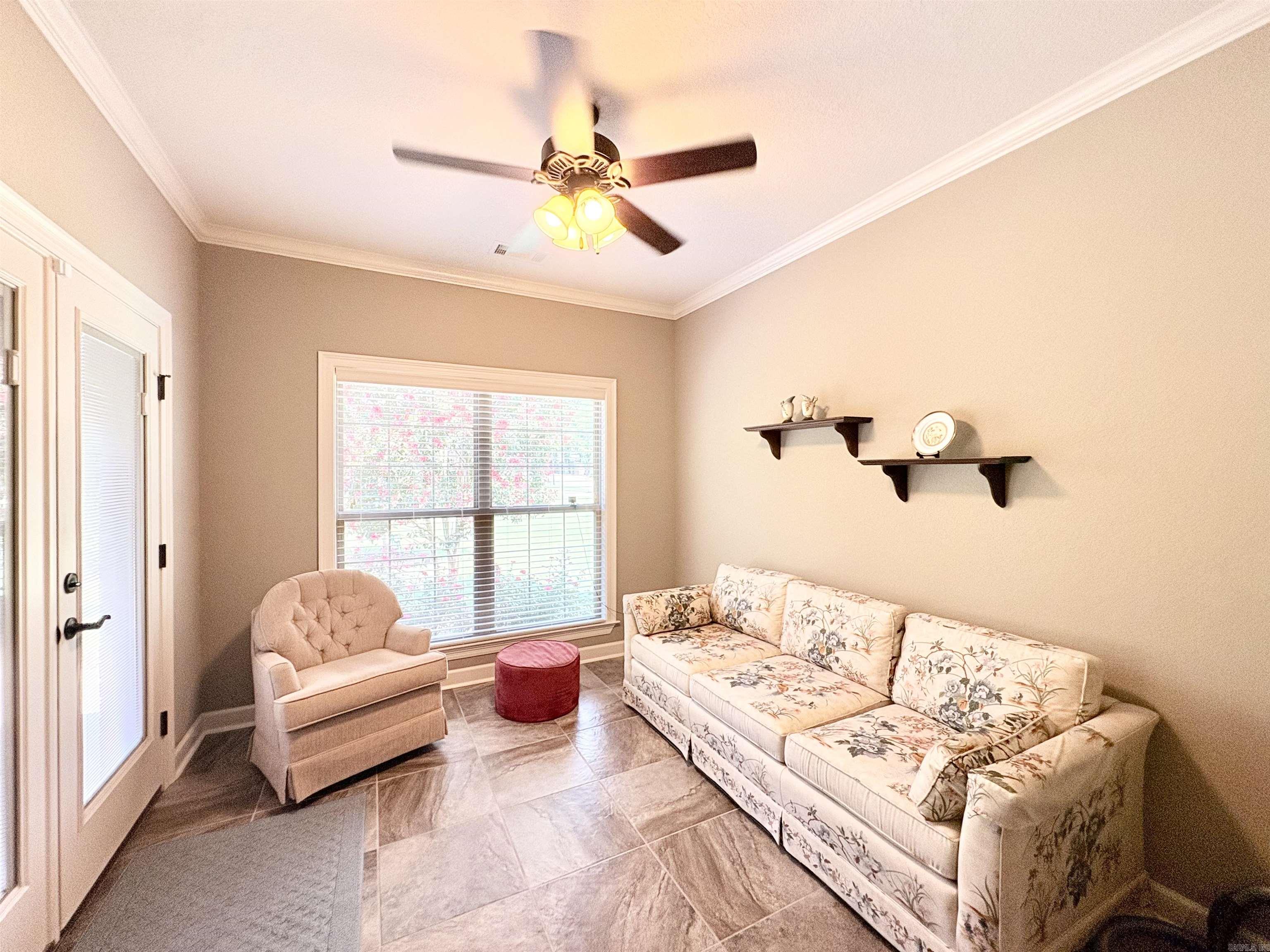 VALLEY COURT - Residential