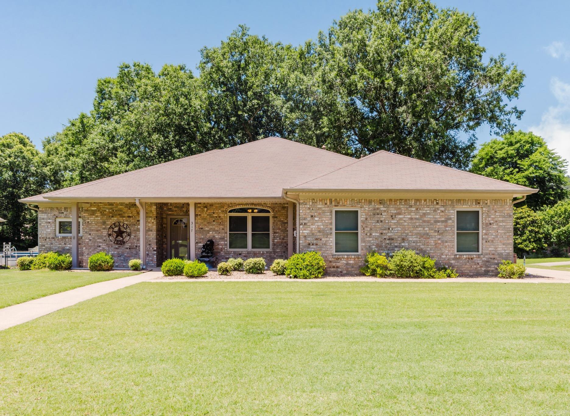 FAIR OAKS - Residential