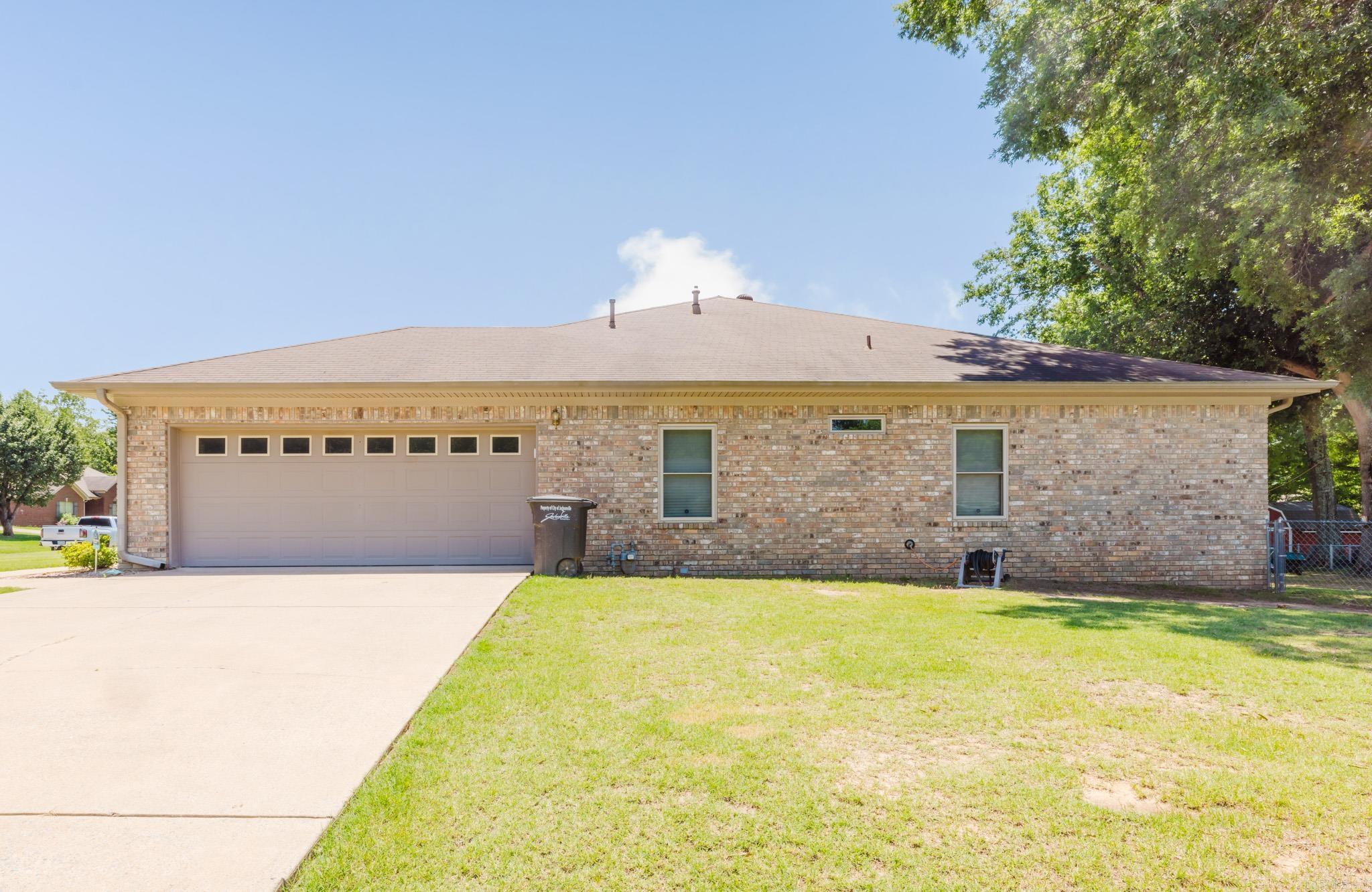 FAIR OAKS - Residential