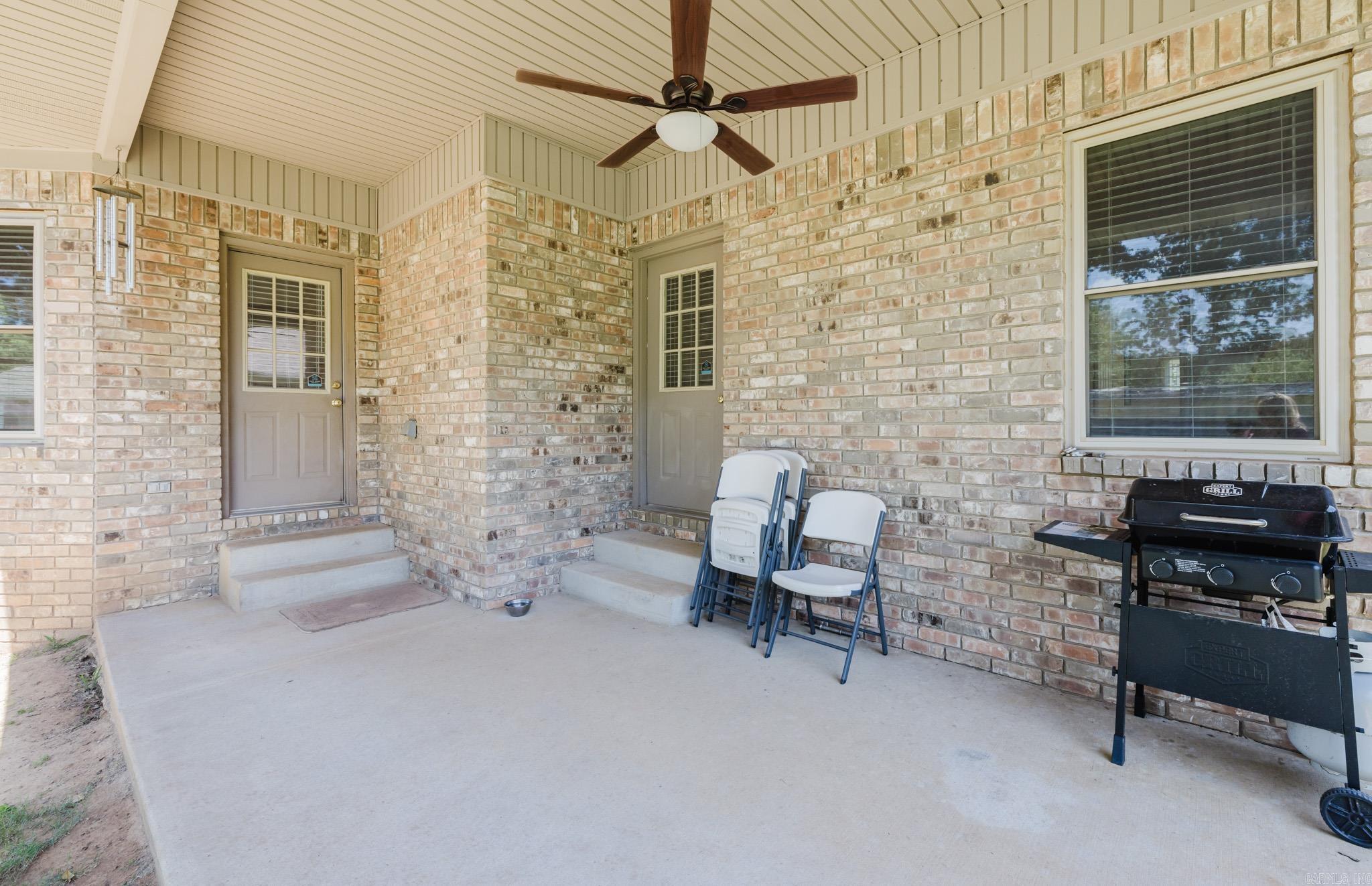 FAIR OAKS - Residential