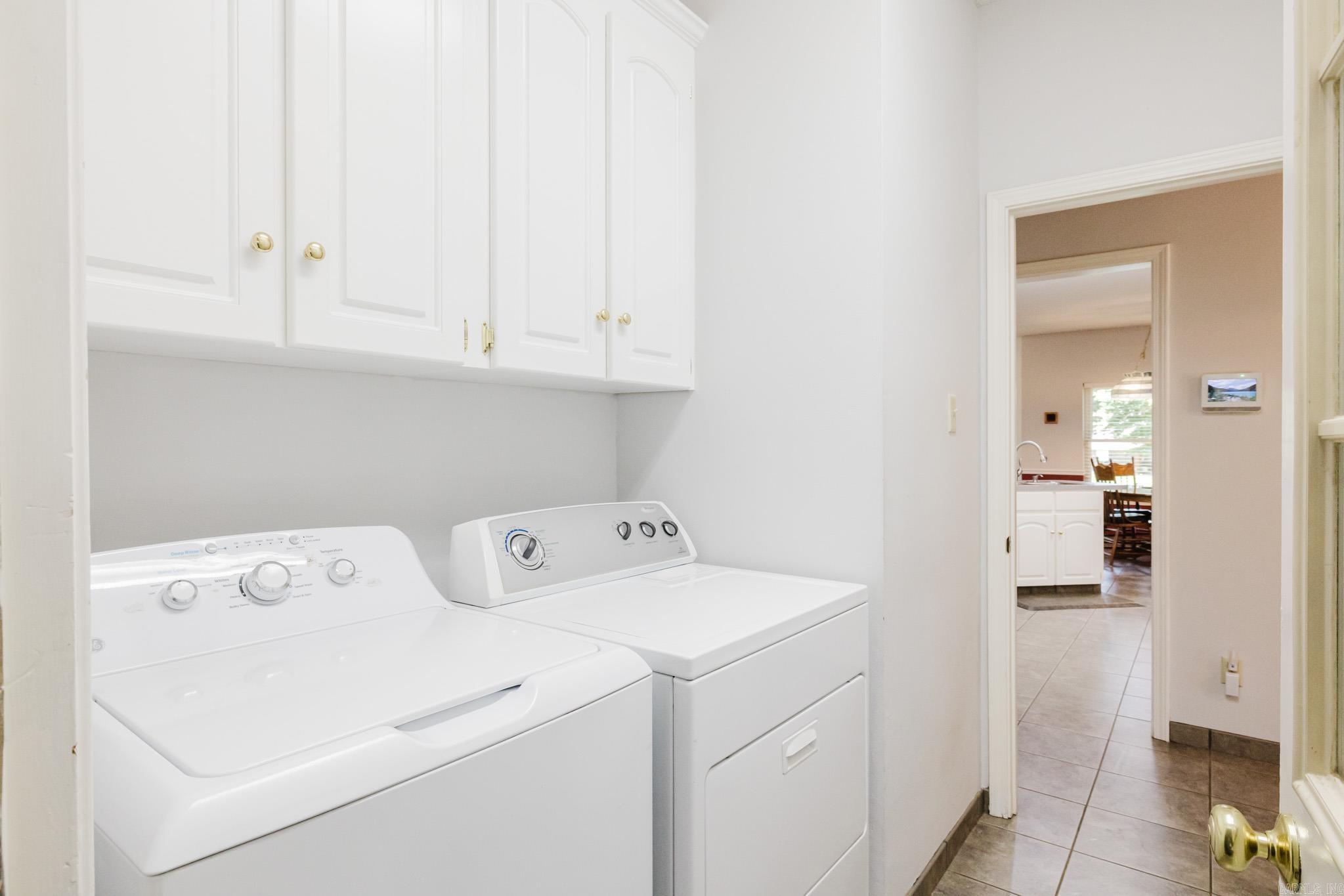 FAIR OAKS - Residential