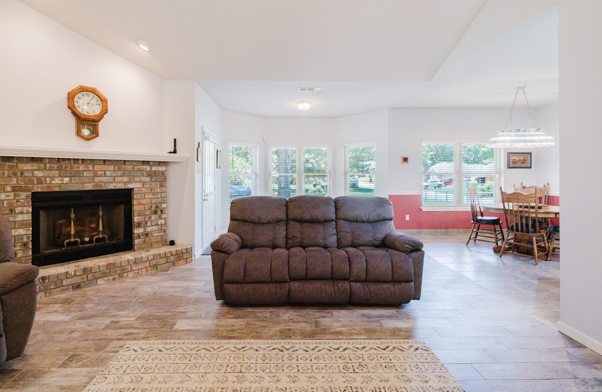 FAIR OAKS - Residential