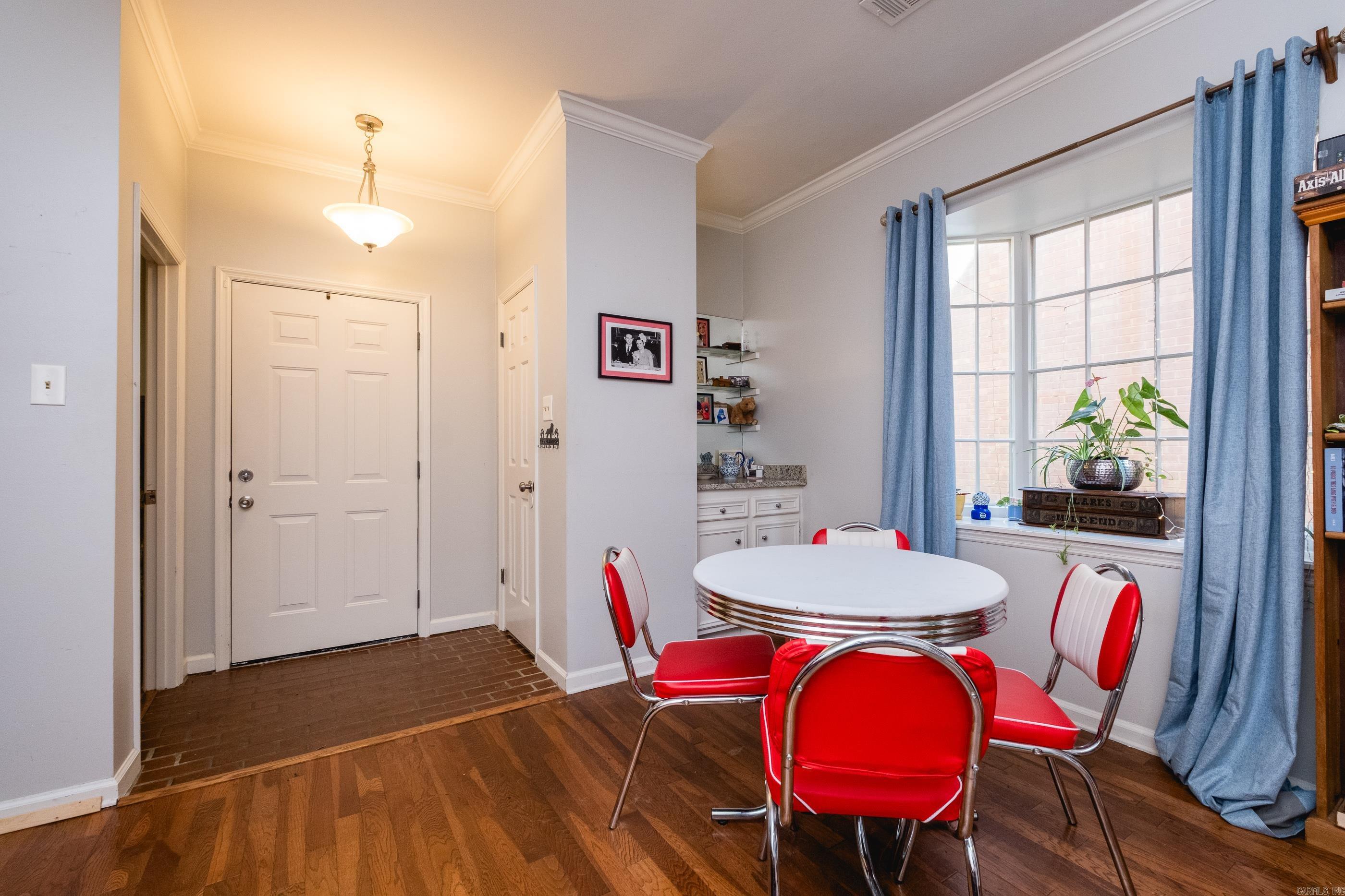 LINDEN COURT CONDO HPR - Residential