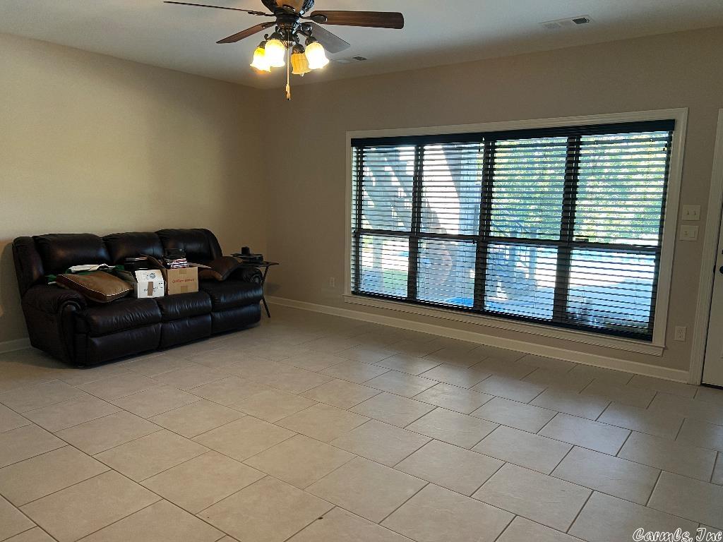 Majestic Pointe - Residential