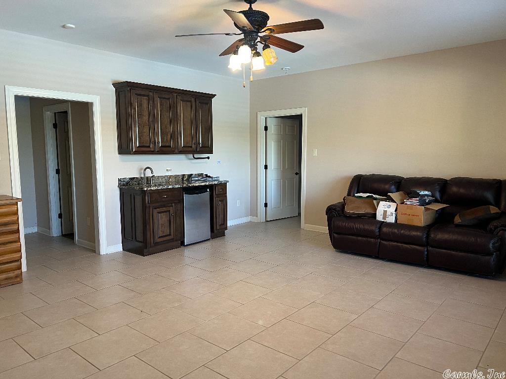 Majestic Pointe - Residential