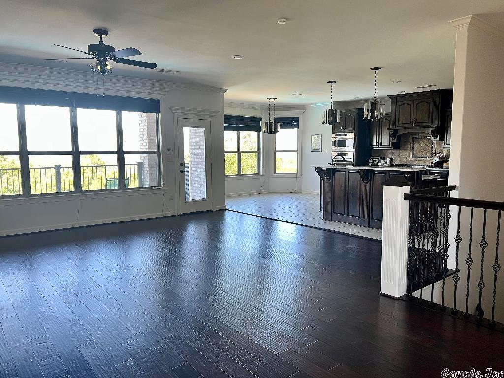 Majestic Pointe - Residential