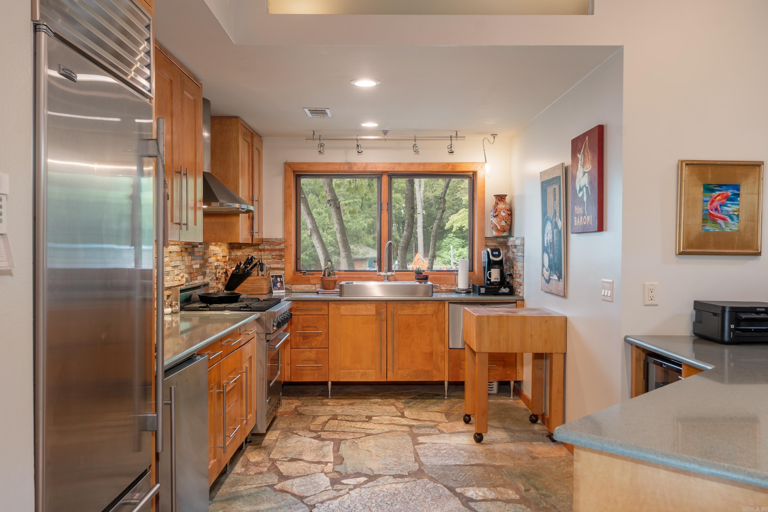 Noen - Residential