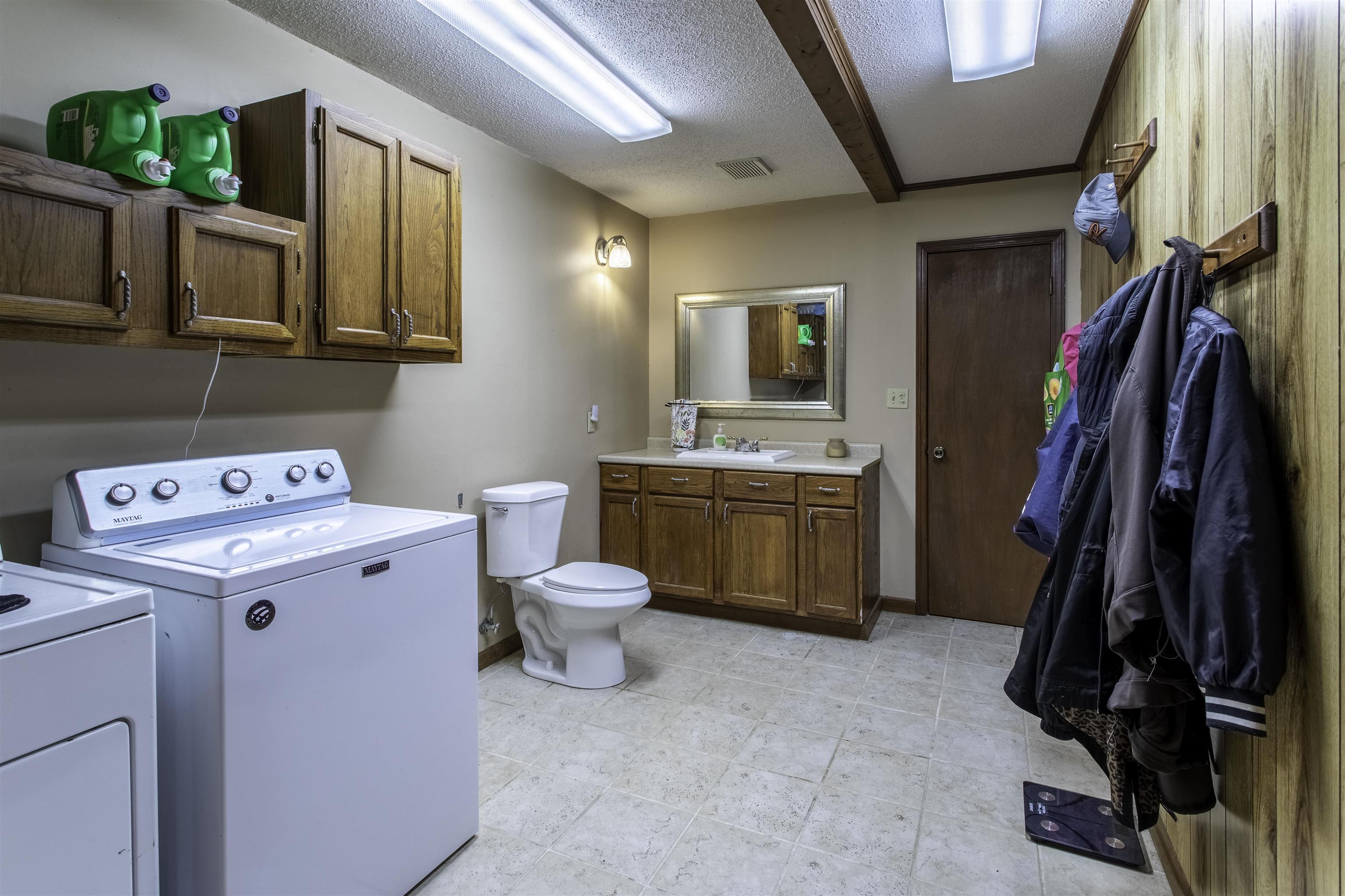 WALNUT RIDGE UNPLATTED - Residential