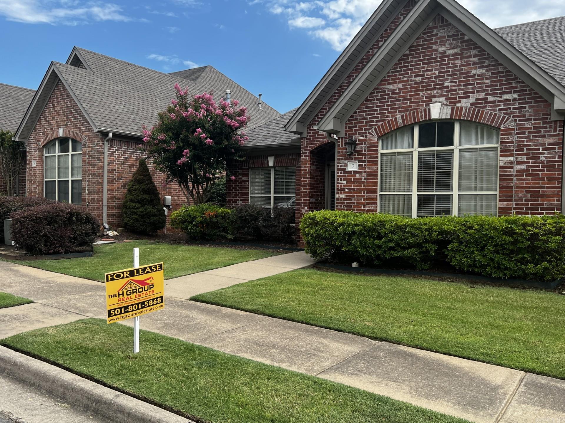 This house is in superior condition and will be ready to move-in August 15. Great area conveniently located close to restaurants and shopping. Easy access to I-630, 15 minutes from downtown and 15 minutes UAMS.  Easy to view by calling 501 801 5868 to schedule a tour.