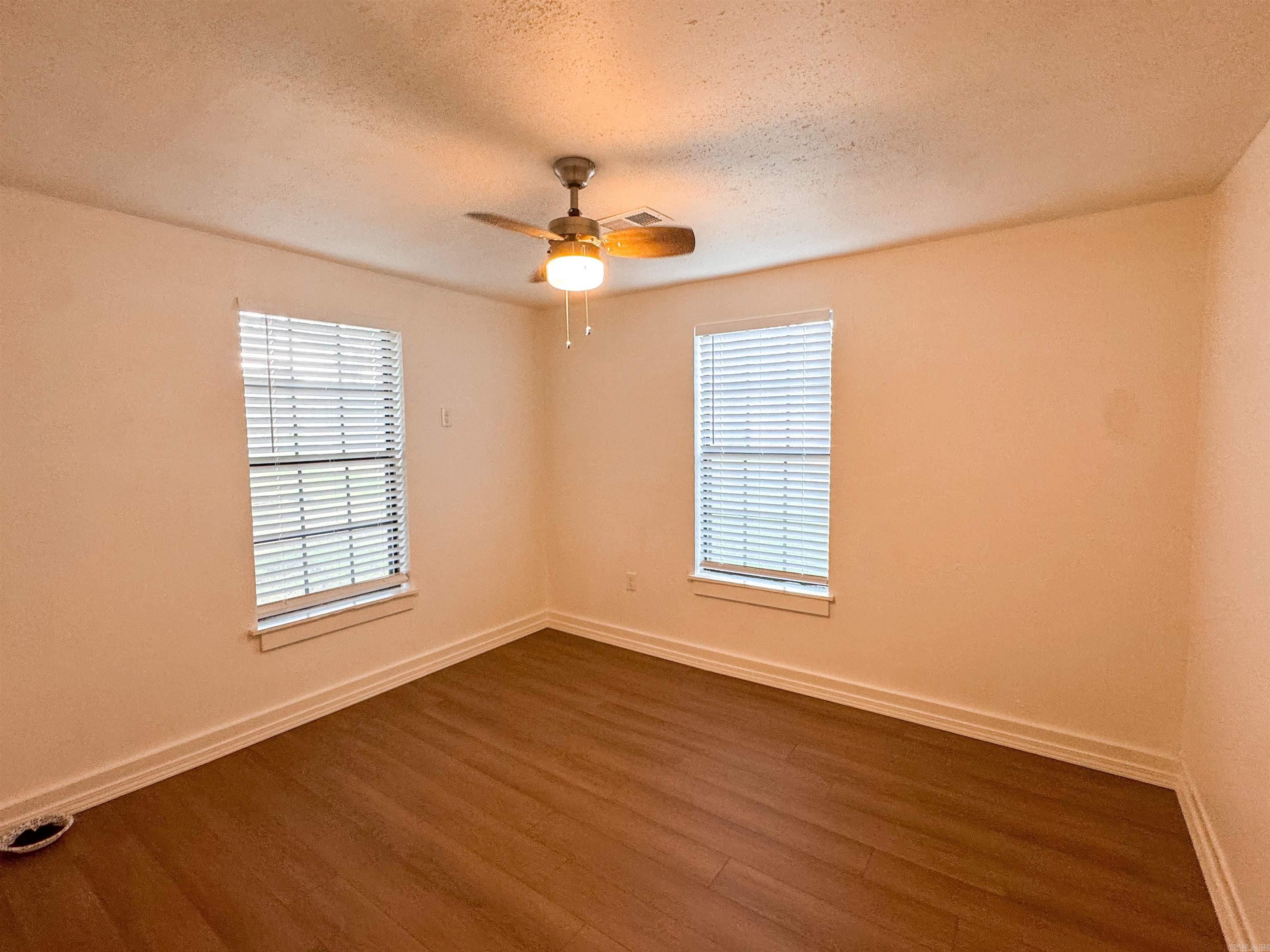 SEARCY ORIGINAL - Residential